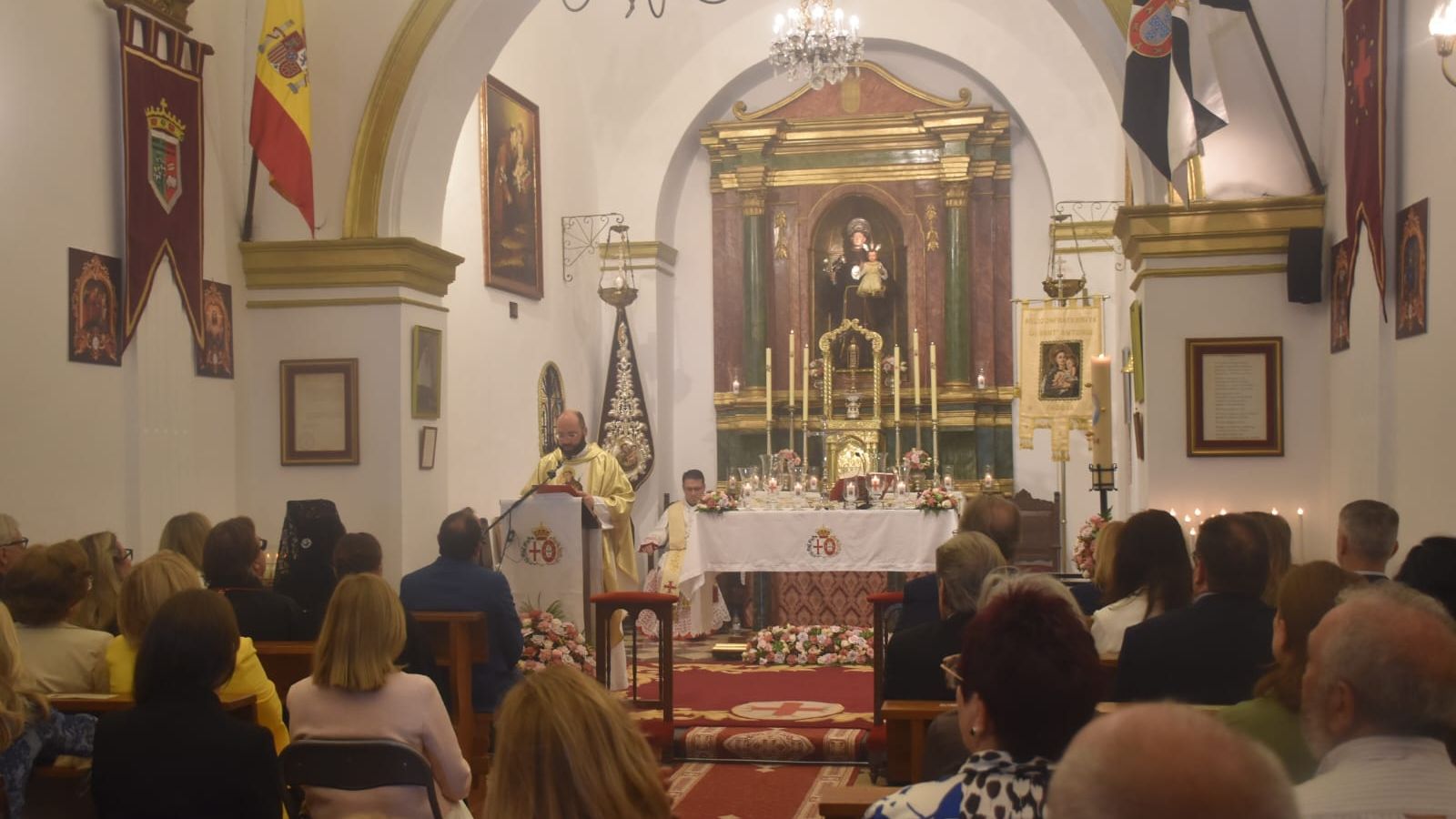 La Eucaristía y pregón se celebró en la Ermita de San Antonio