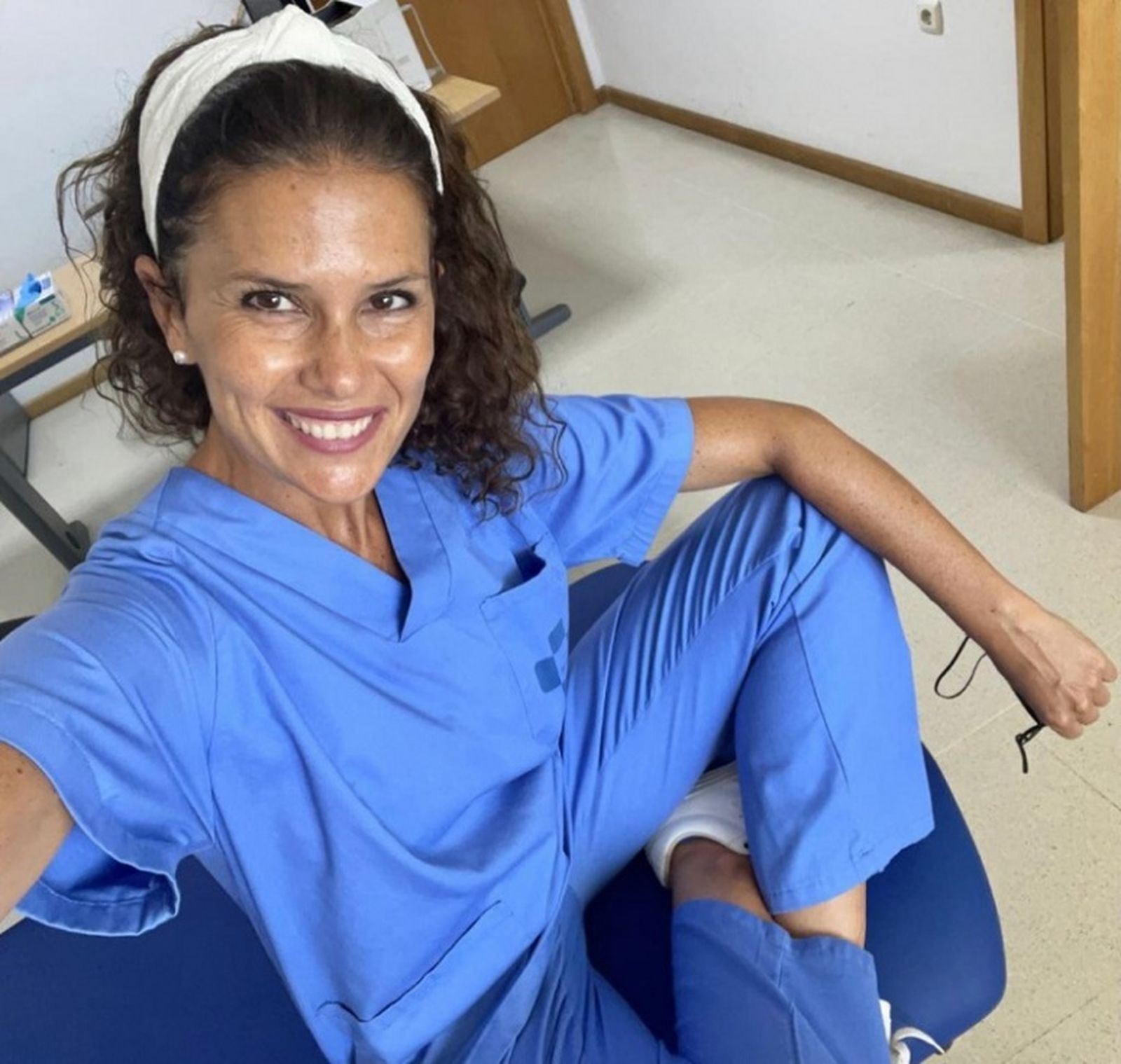 Chaves comenzó a trabajar como fisioterapeuta tras terminar su formación universitaria, con tan solo 21 años. / FOTO CEDIDA