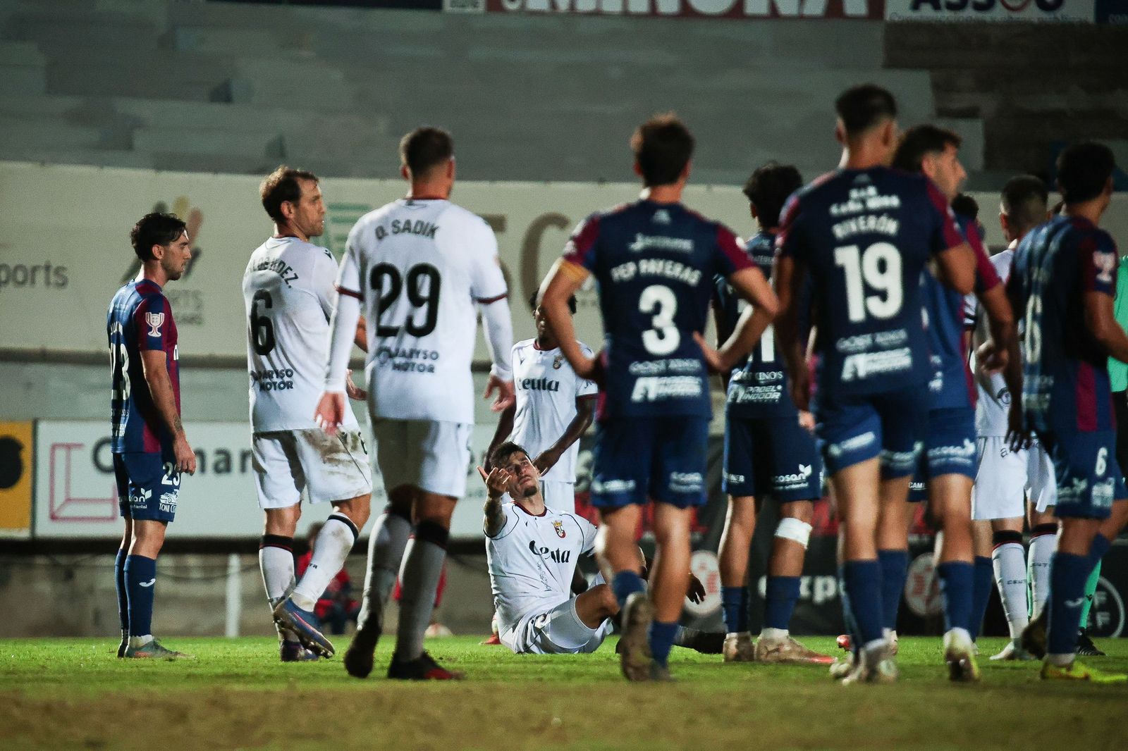 Victoria poco convicente del Ceuta ante el Poblense (1-2) para avanzar en Copa