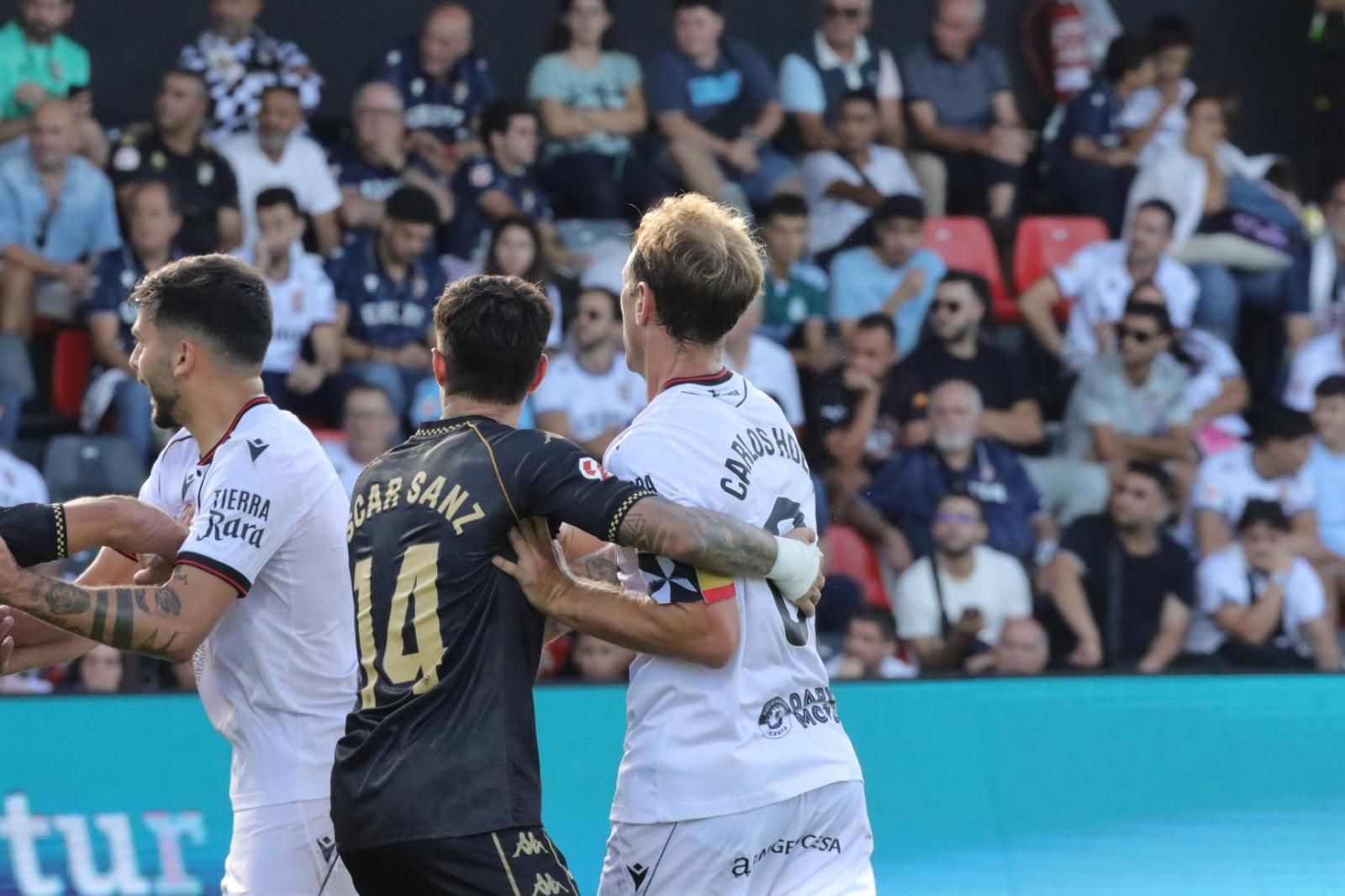 (1-2) Una AD Ceuta, espesa, pierde ante un buen Sabadell