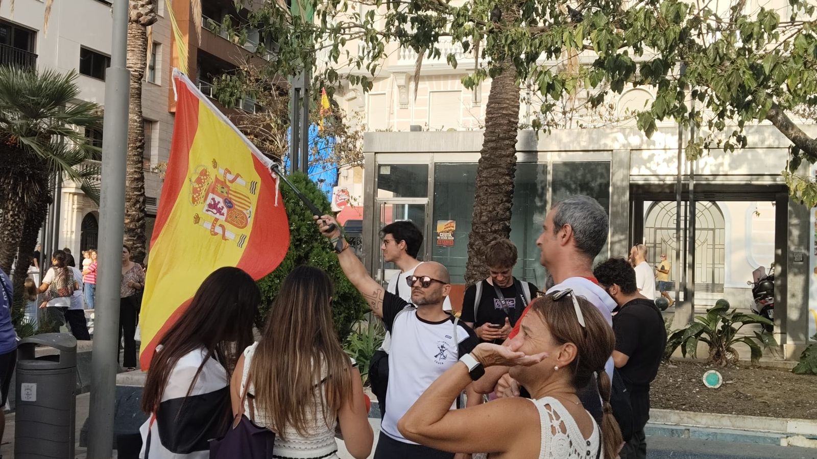 Manifestantes en la Plaza de los Reyes