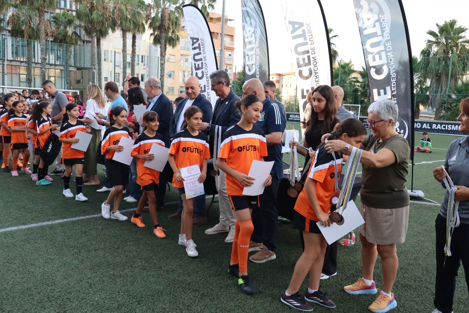 Entrega de trofeos de la Liga Escolar Femenina