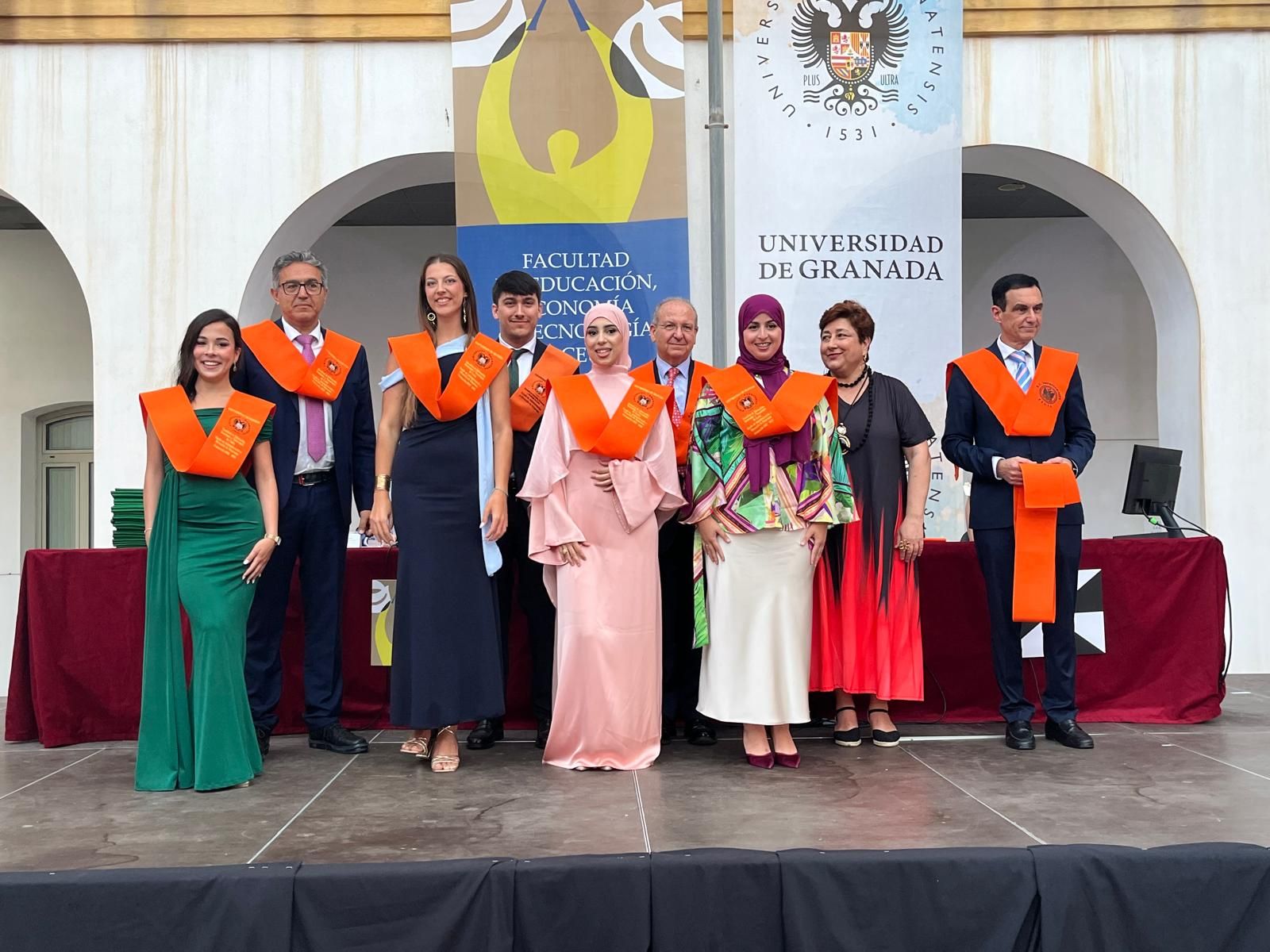 La Facultad de Educación, Economía y Tecnología celebra la graduación de su promoción 2022-2026