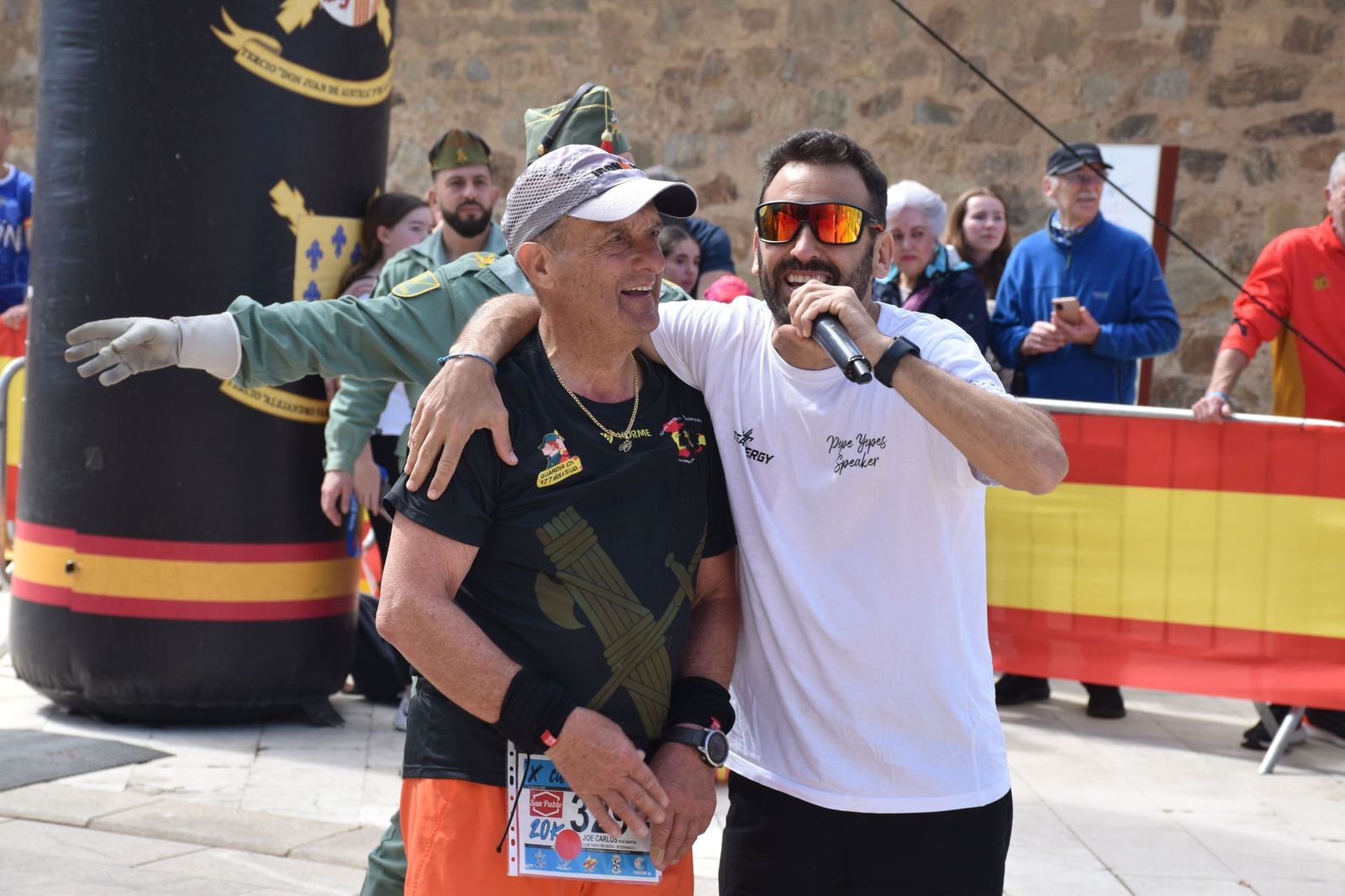 El amor está en el aire... y en la Cuna de la Legión