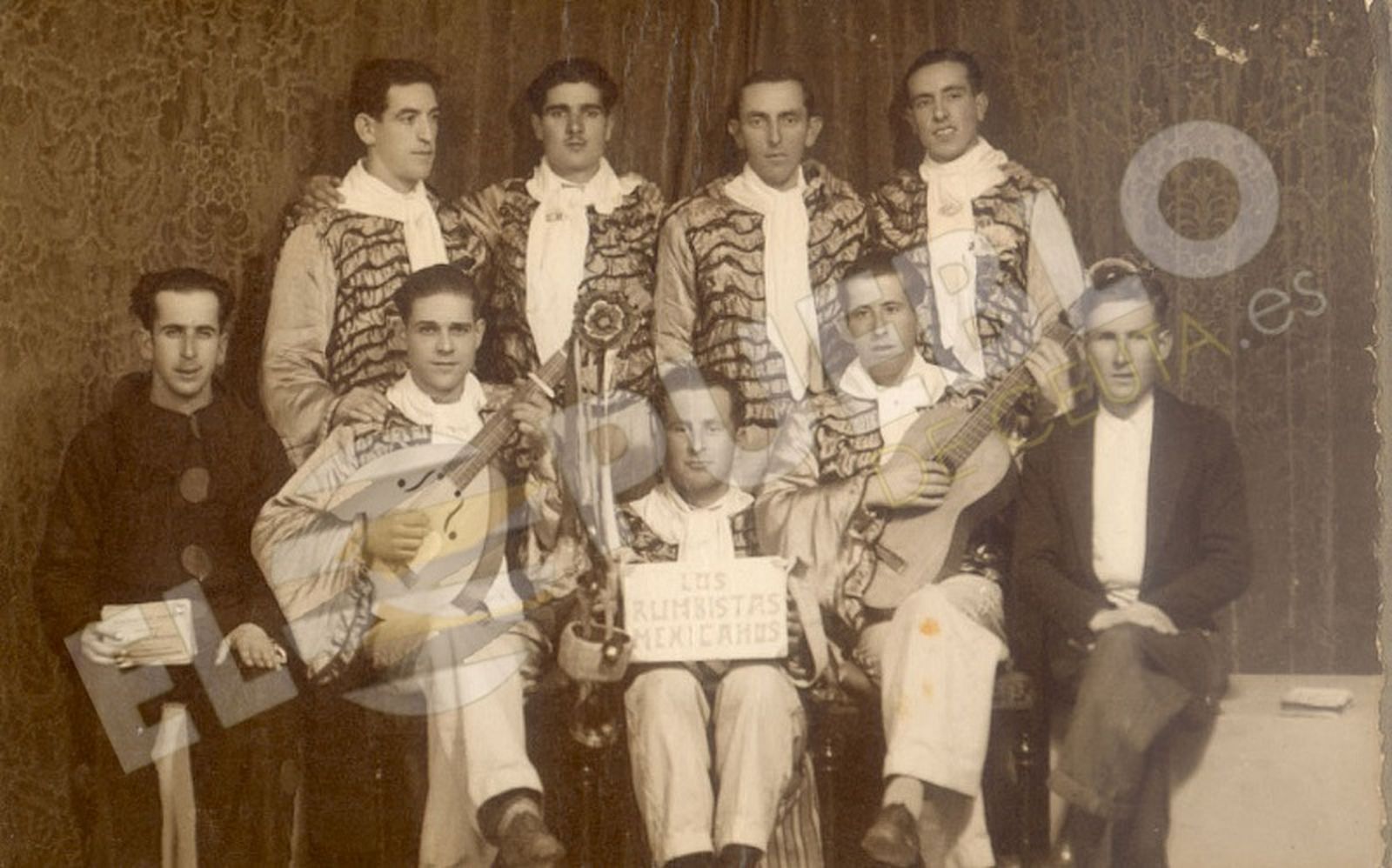 Murga de Ceuta. / FOTO ARCHIVO DE PACO SÁNCHEZ