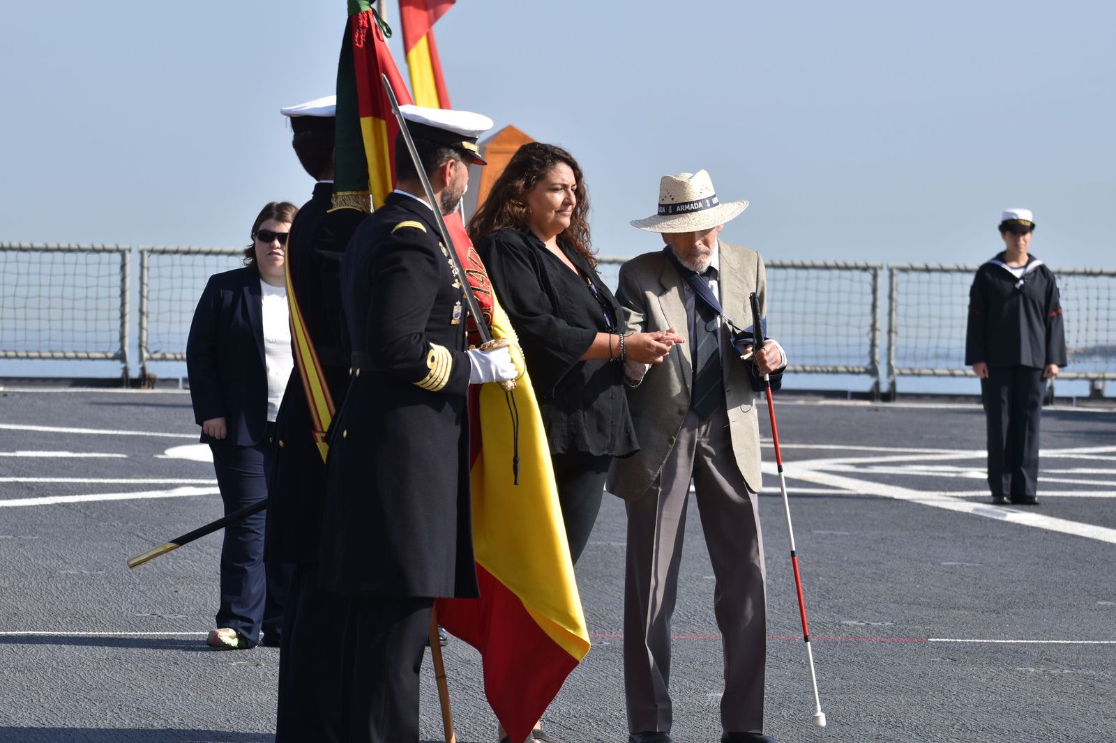 Emotiva jura de bandera a bordo del 'Castilla'