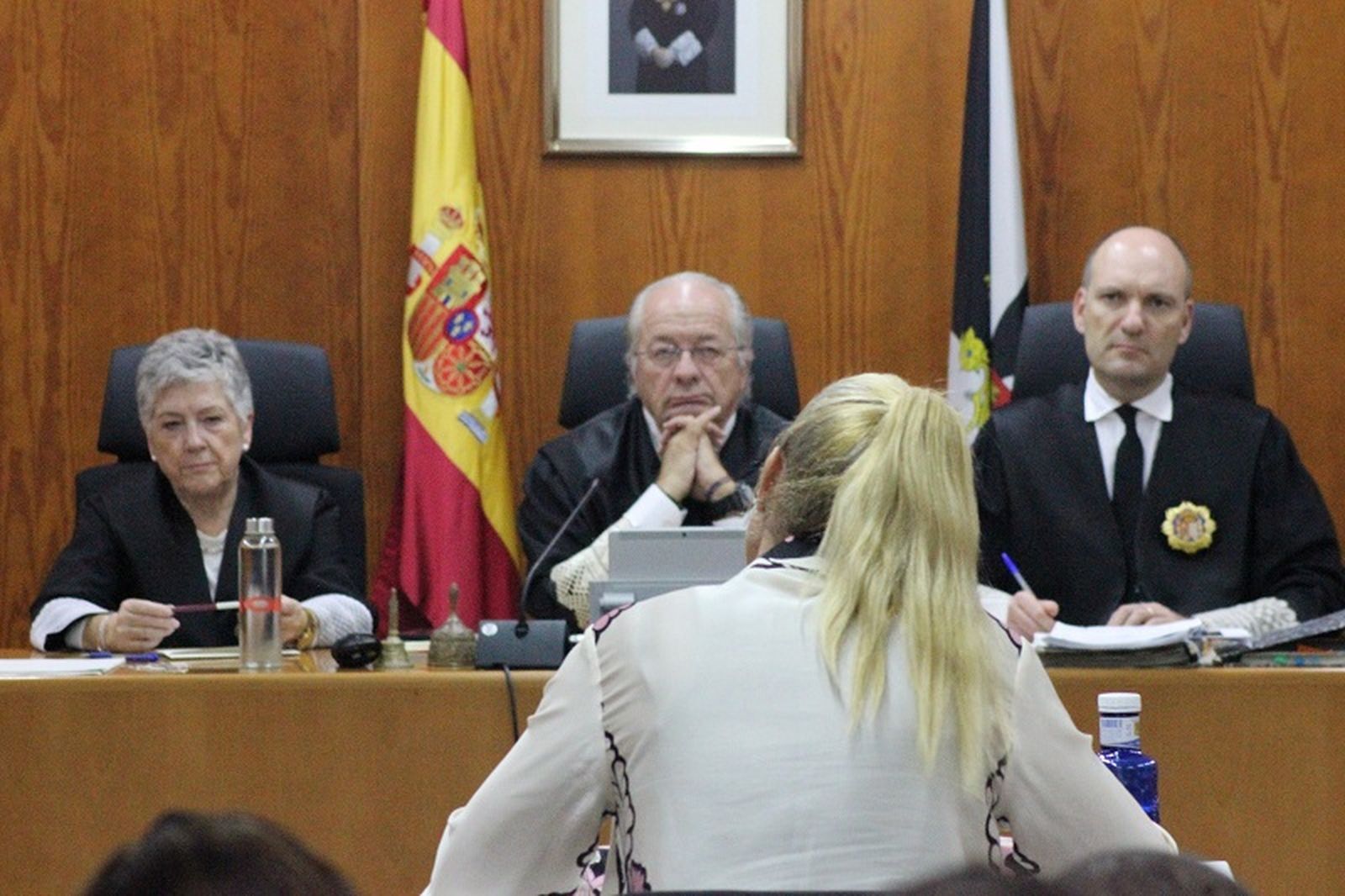 La principal acusada en el macrojuicio por blanqueo, ante el tribunal.