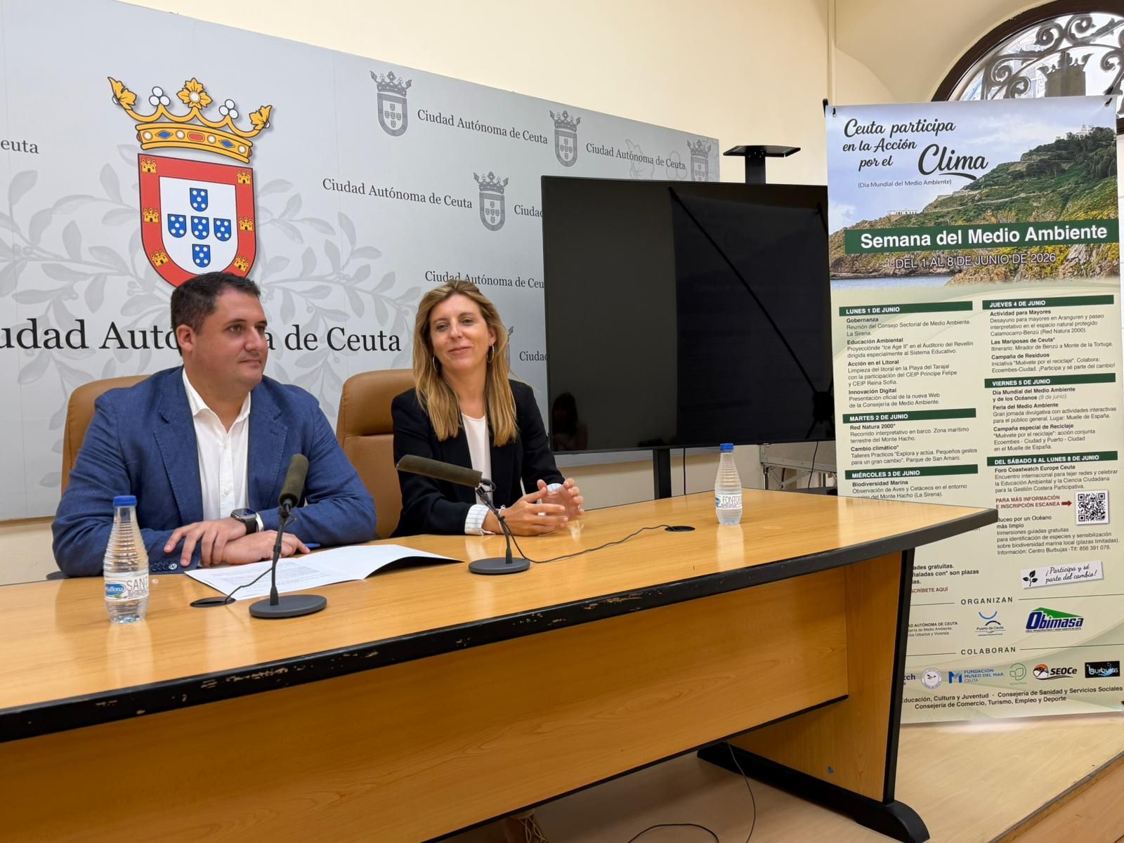 Alejandro Ramírez y Cristina Zafra durante la presentación de la Semana del Medio Ambiente