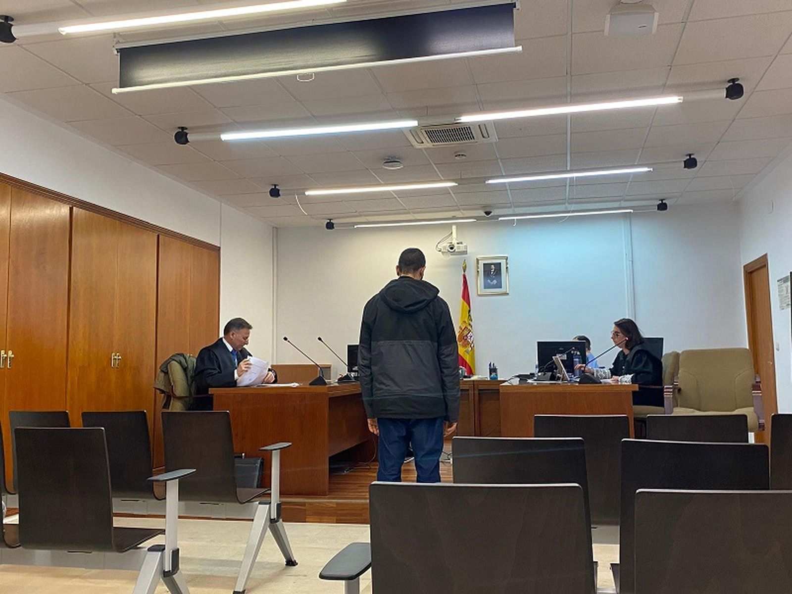 El acusado declara ante el tribunal. / FOTO S.C.