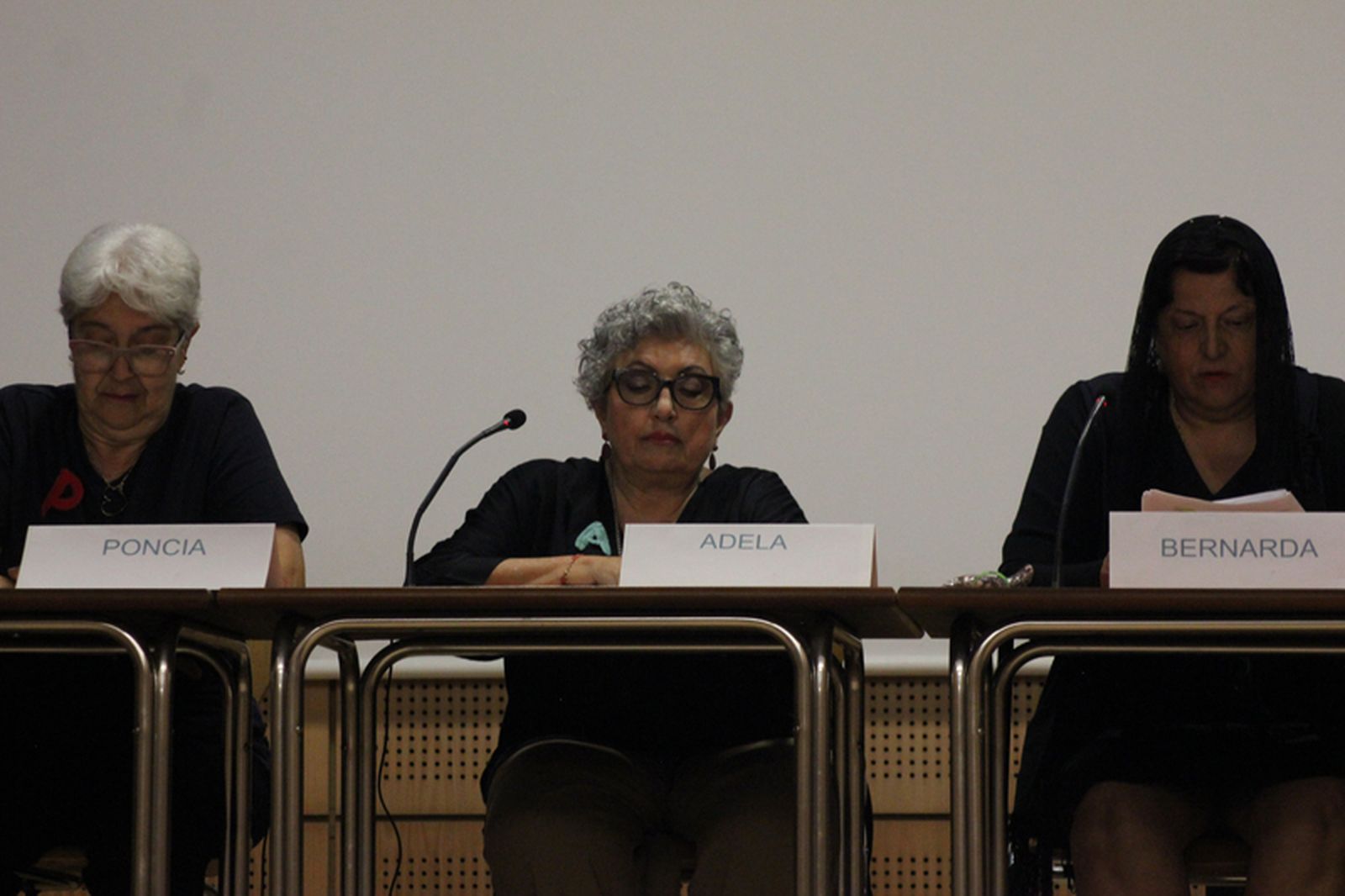 El Club de Lectura ‘Adolfo Suárez’ resucita a Lorca “frente a los intolerantes”. / FOTO S.C.