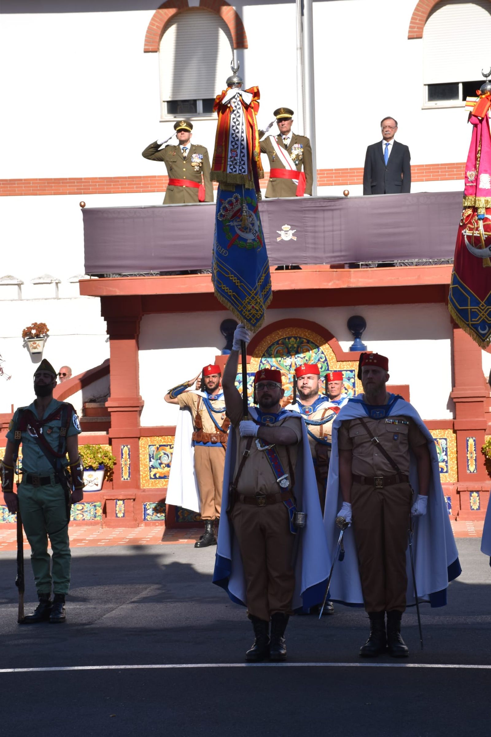 Regulares se viste de gala en honor de la Patrona de Infantería