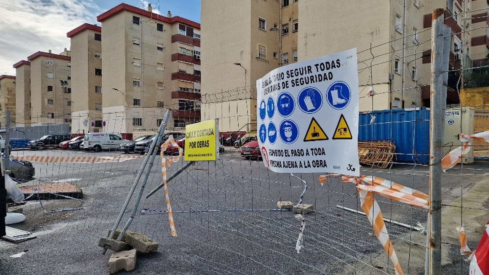 La pasada semana comenzaron a vallar la zona por la que comenzarán las obras