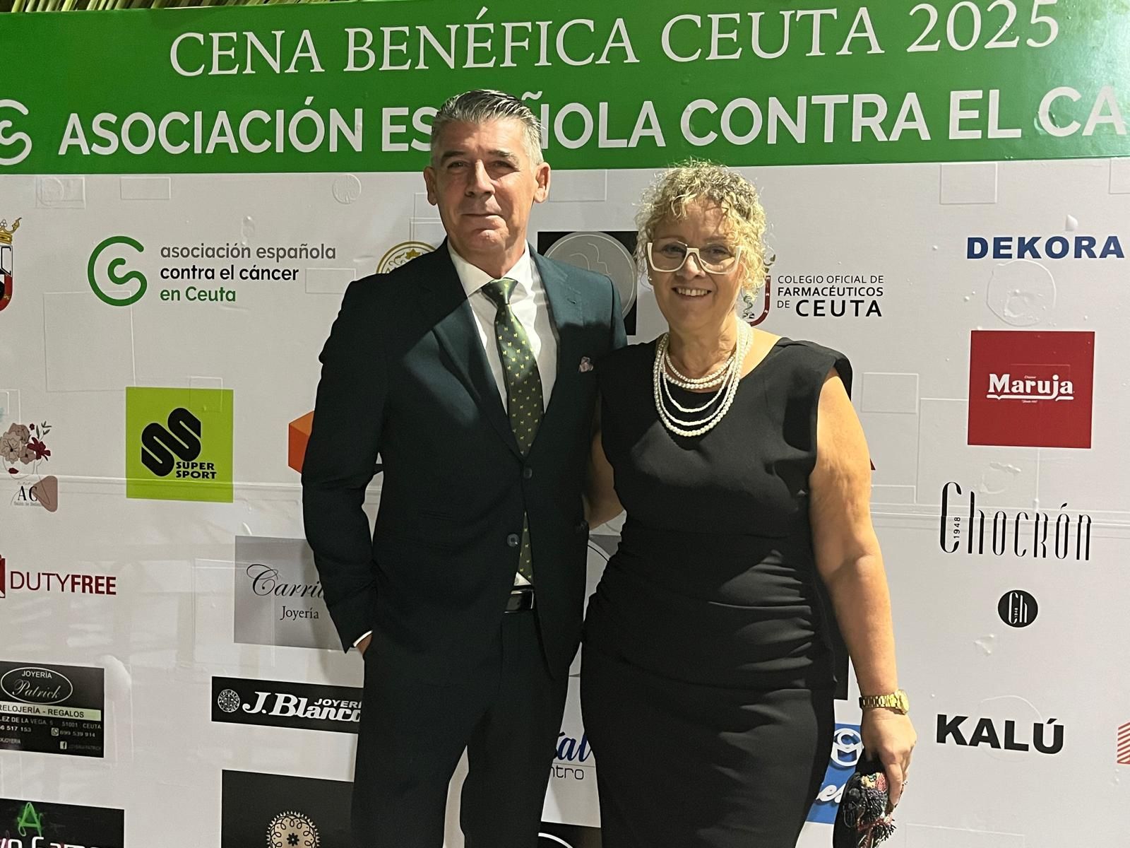 FOGALERÍA | La cena benéfica en Ceuta de la AECC en imágenes