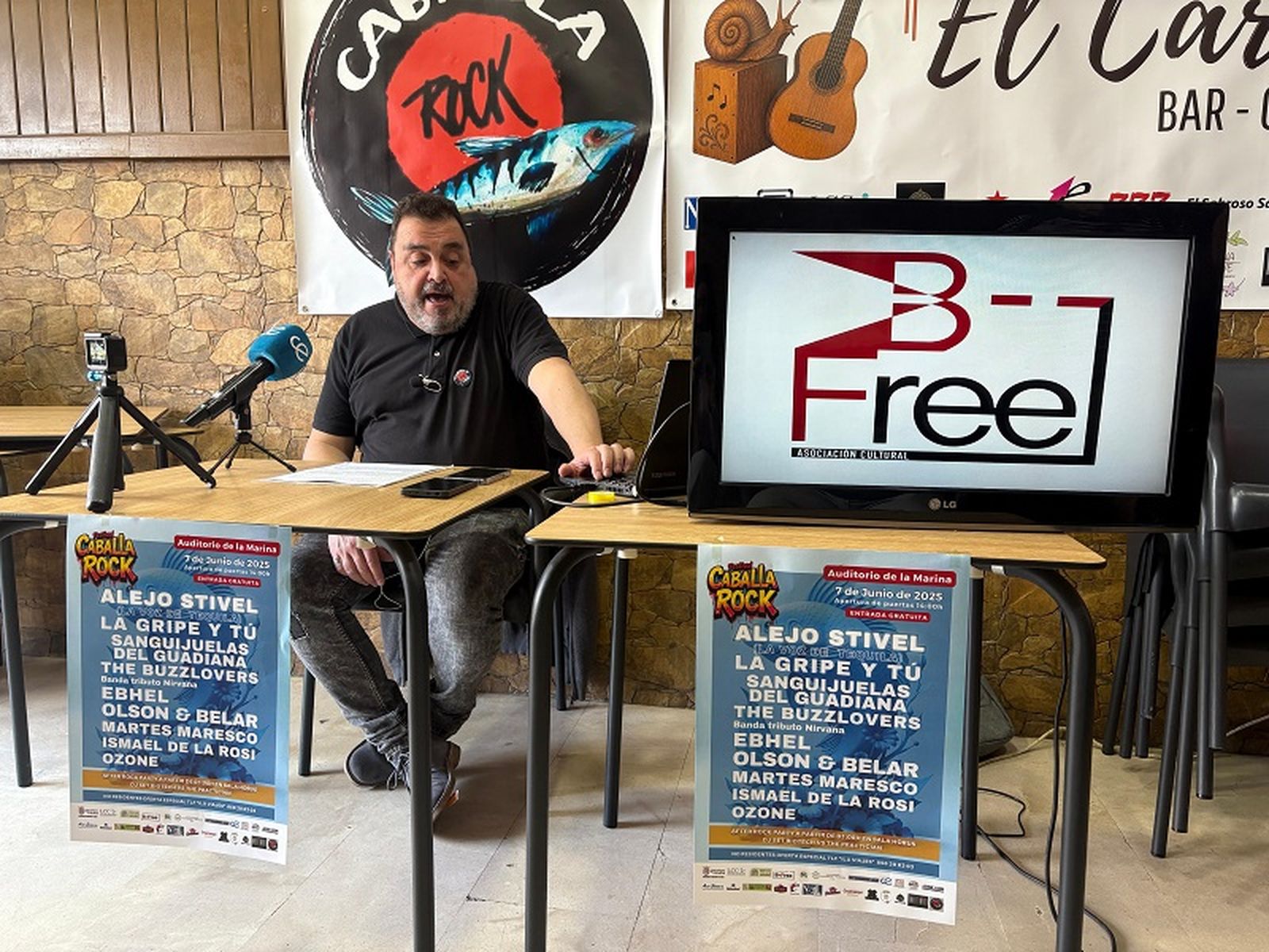 El organizador del festival, Moli, durante la presentación del evento. / FOTO E.P.