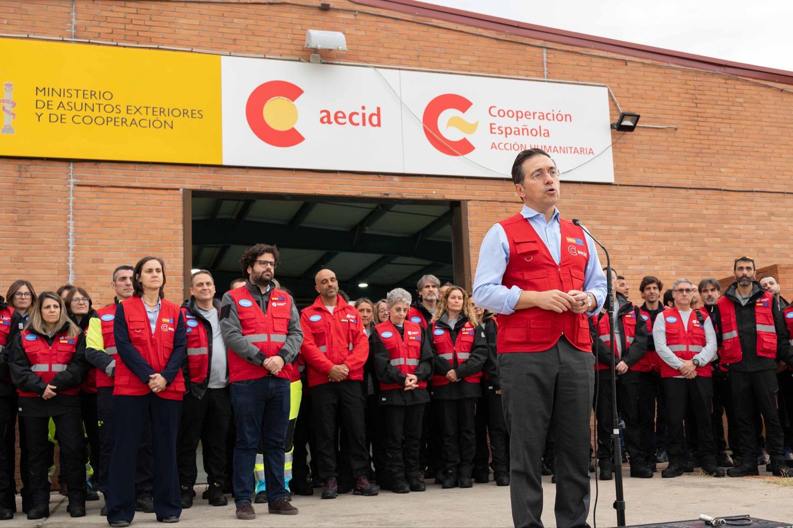 Equipo Técnico Español de Ayuda y Respuesta a Emergencias (START) desplazado a Jamaica junto al ministro de Exteriores