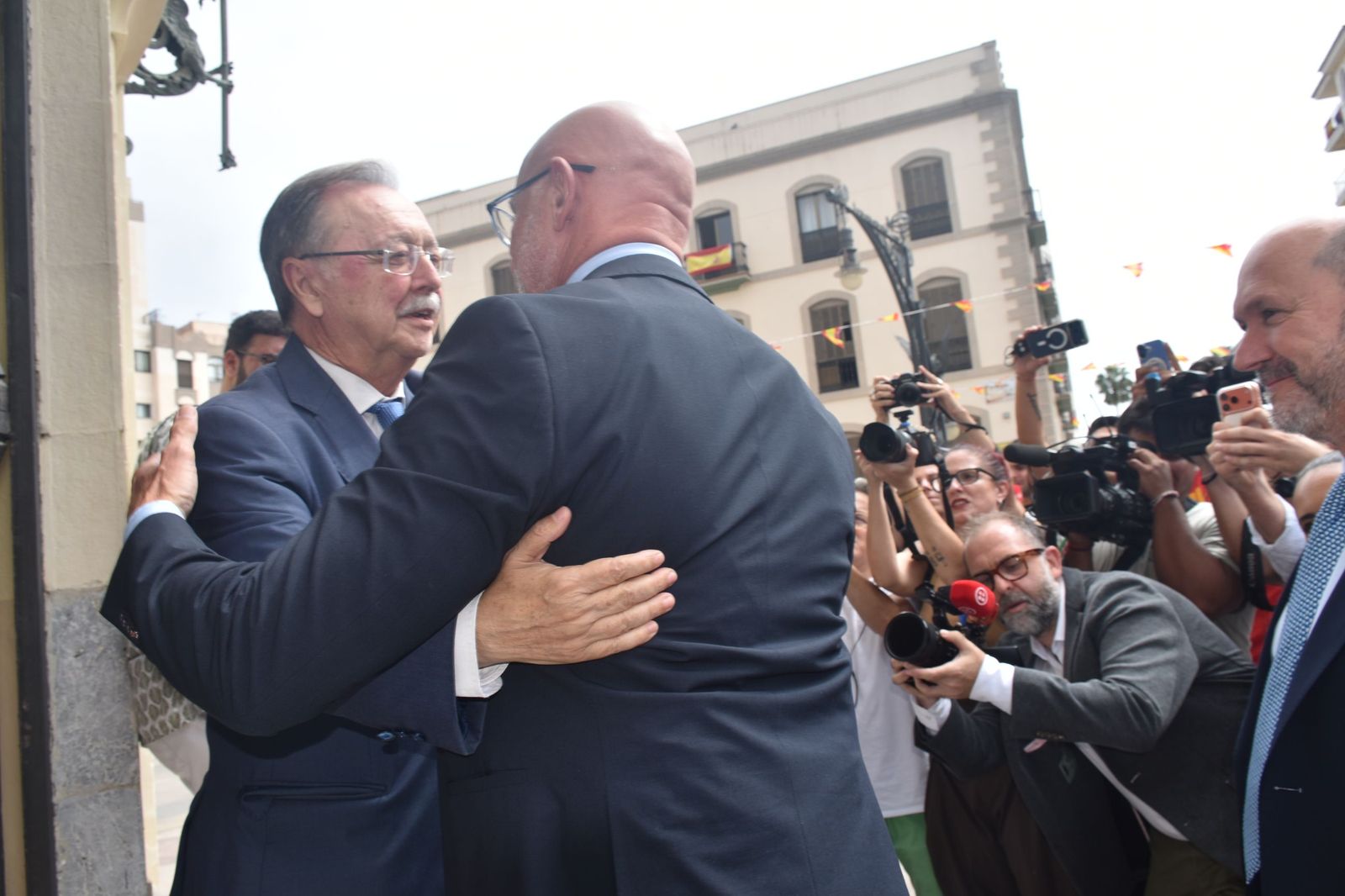 Ceuta, la primera ciudad que acoge la gira del trofeo de la Copa del Mundo
