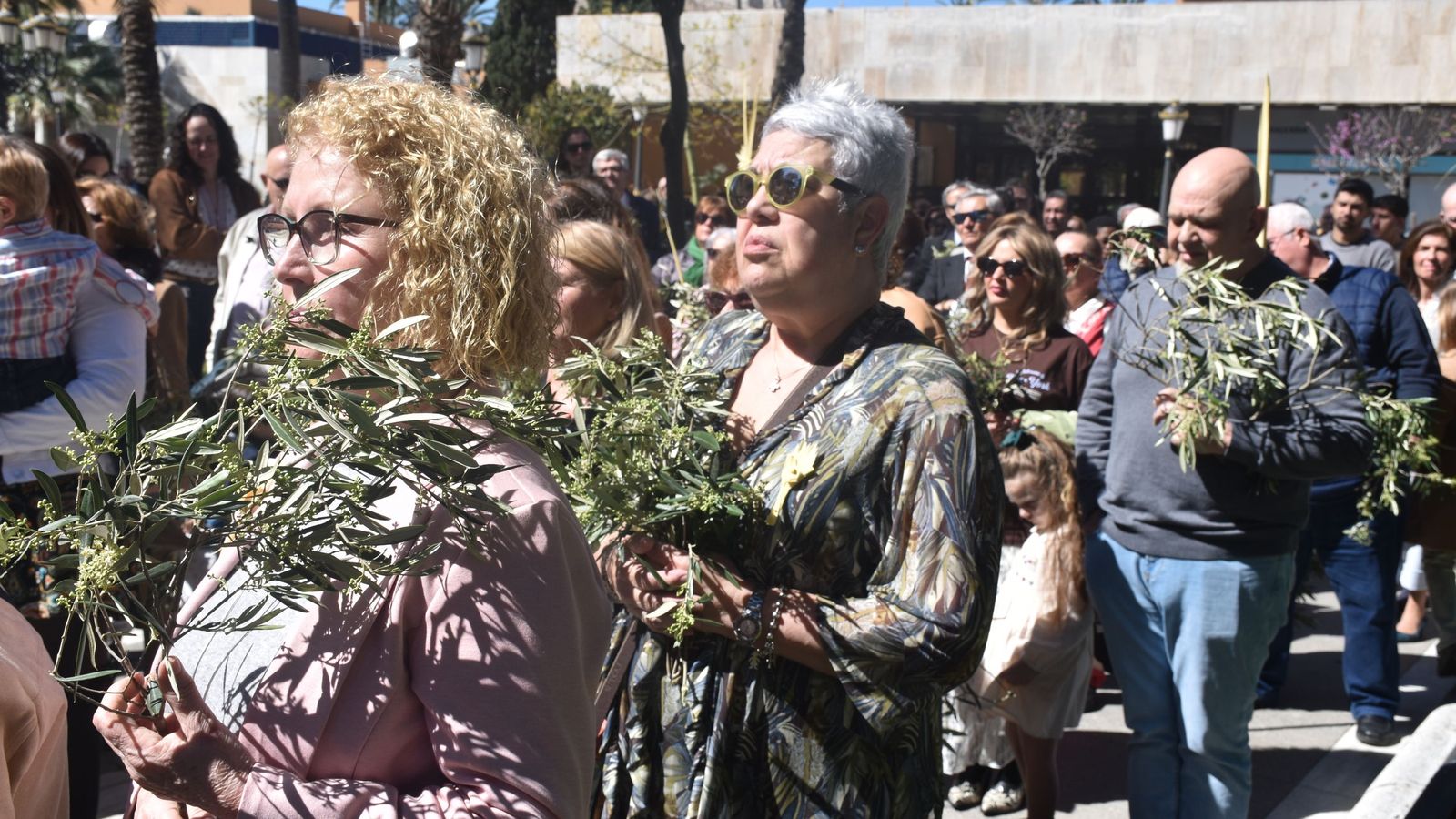 Procesión y bendición de las palmas y misa en el Santuario de África por el Domingo de Ramos