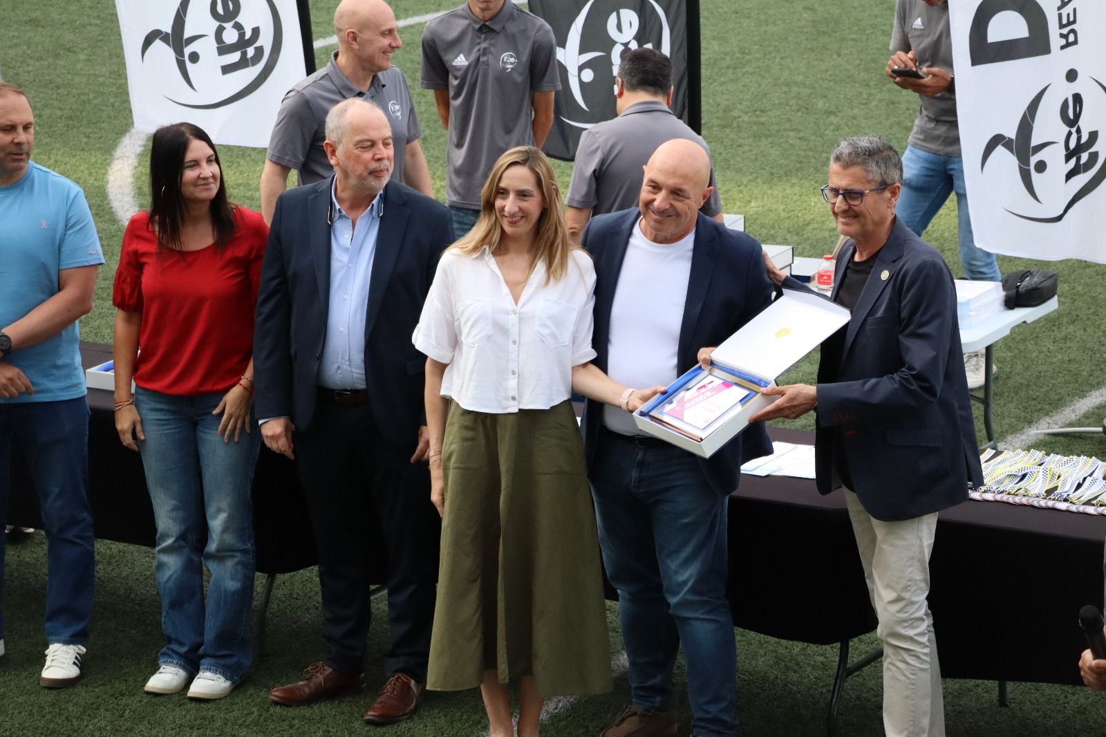 Entrega de trofeos de la Liga Escolar Femenina