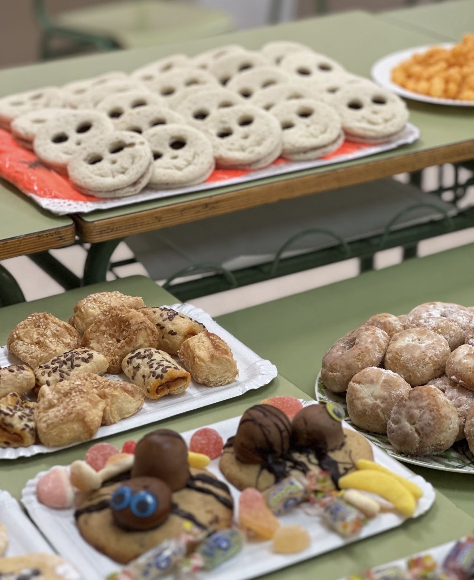 El García Lorca celebra el "Mochiween": una semana de miedo, tradición y mucha diversión