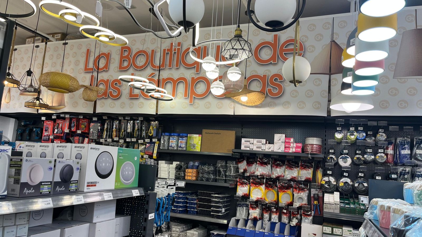 Imágenes de la inauguración de ‘La Boutique de las Lámparas'.