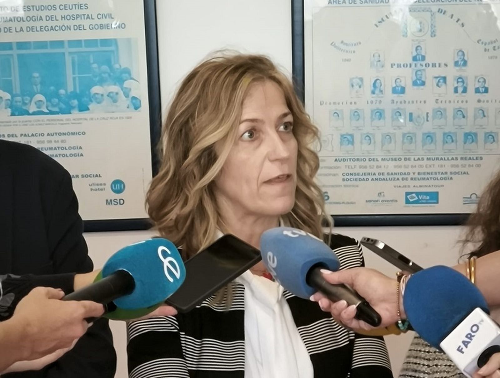 La directora del INGESA, Isabel Muñox, durante la comparecencia de este miércoles en el HUCE. / FOTO NICOL´S