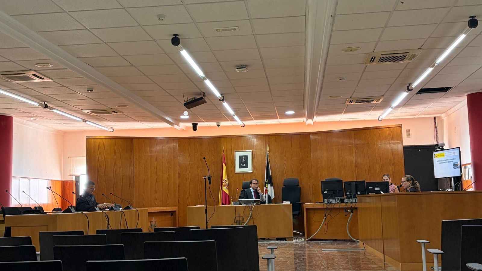 Imagen tomada minutos antes de comenzar el juicio.