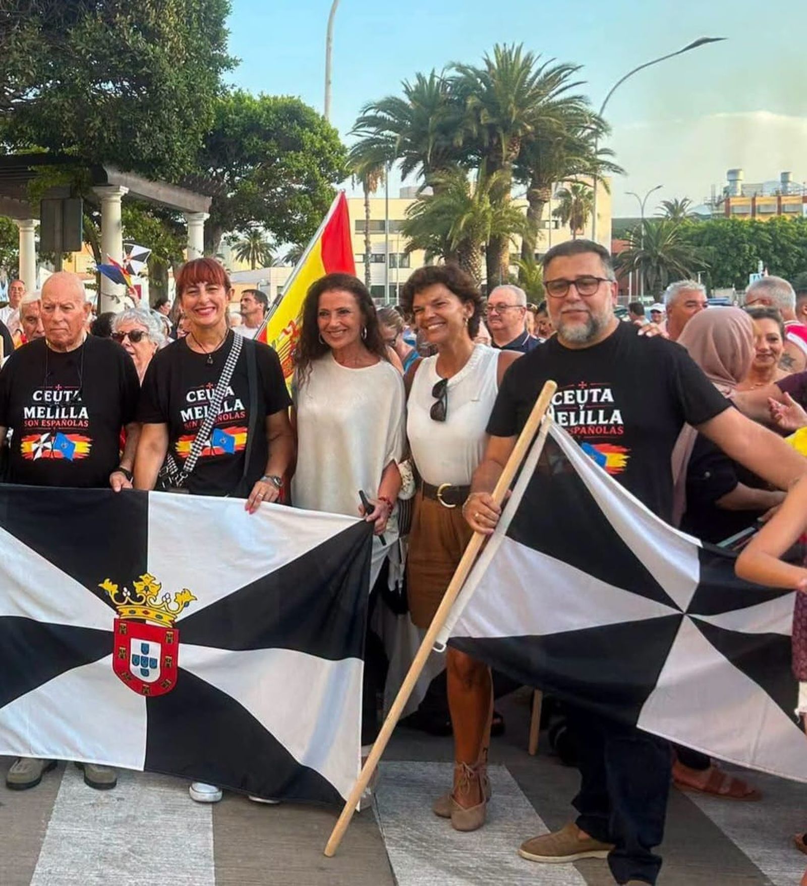 Melilla se vuelca con Ceuta: la Casa Regional de Ceuta, protagonista de una multitudinaria concentración