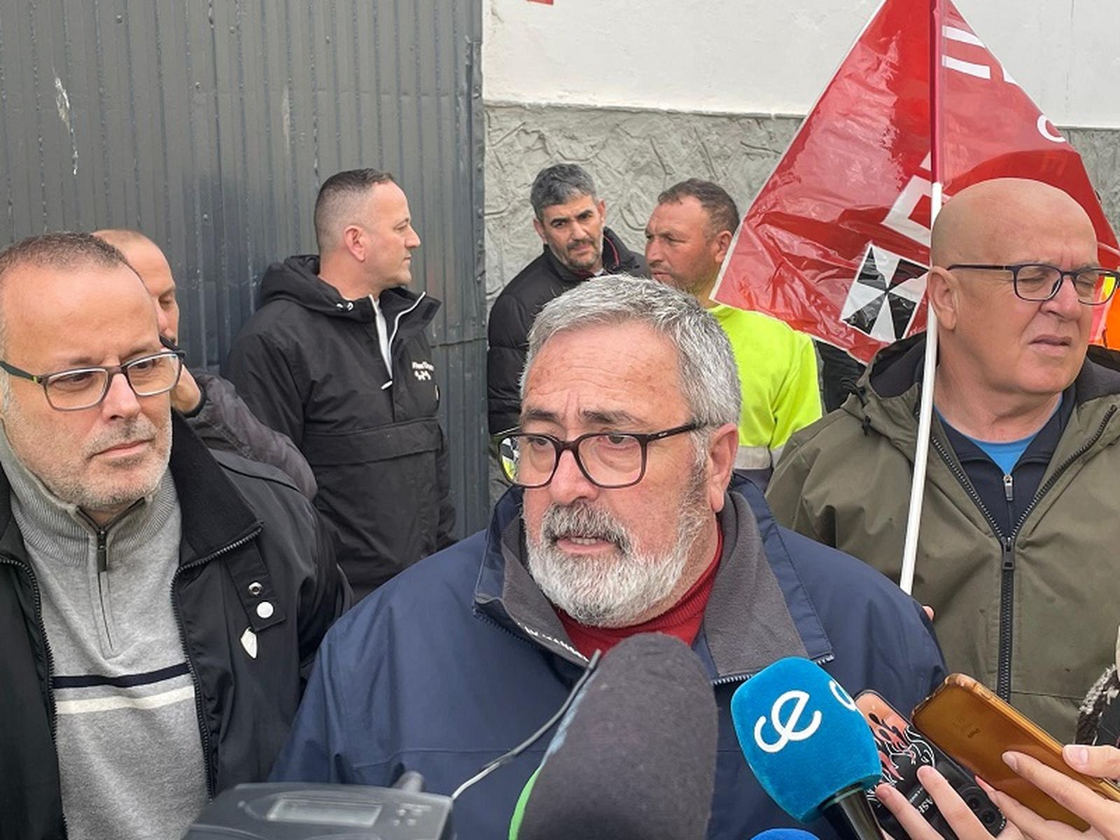 El secretario general de CCOO, Emilio Postigo, durante su intervención este viernes. / FOTO REDUAN
