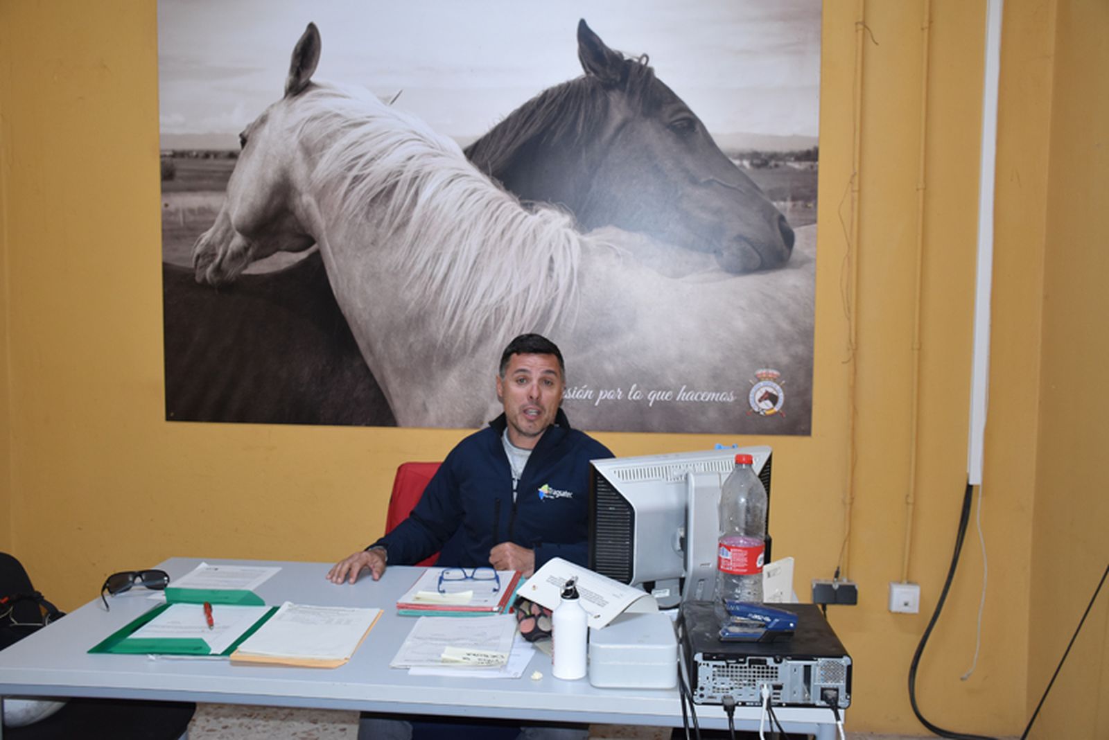 El coordinador técnico del Centro Ecuestre, Javi Pérez. / FOTO NICOL´S
