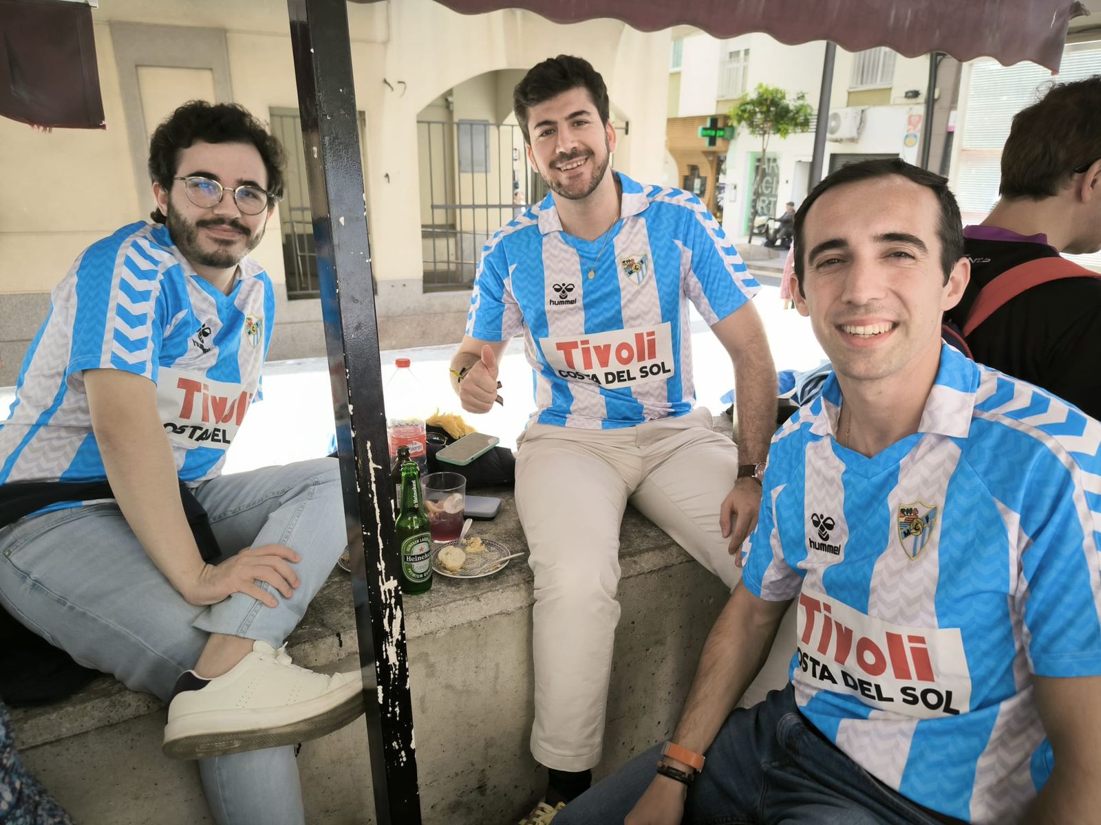 Aficionados antes del partido en el 'Alfonso Murube'