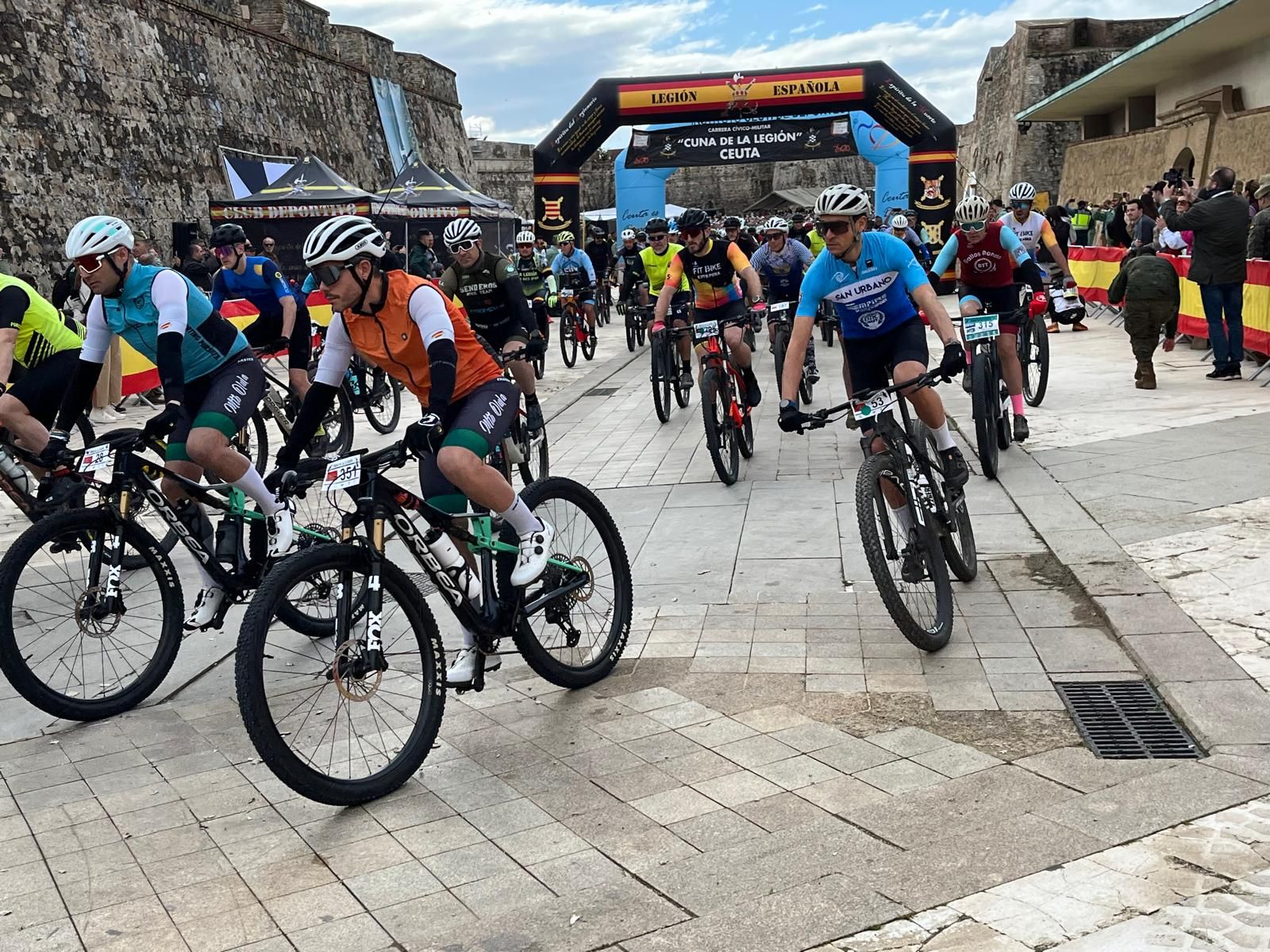 La previa y el inicio de la X Cuna de la Legión a través del objetivo de Reduan