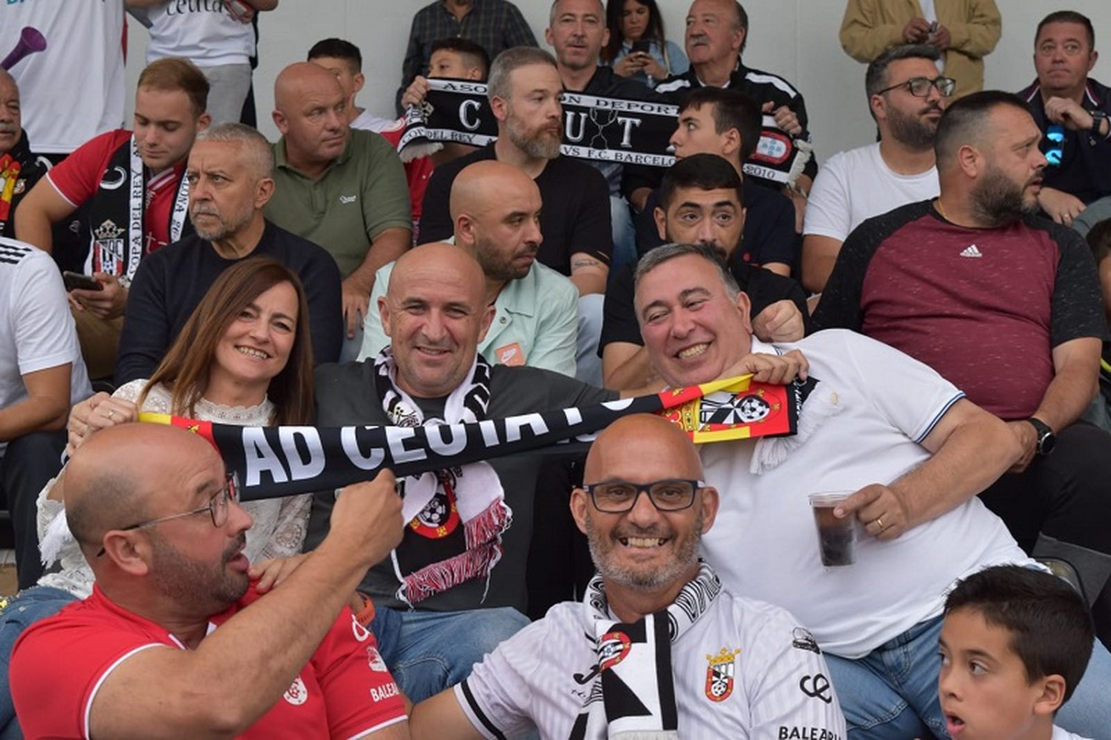 FOTO/NICOLS