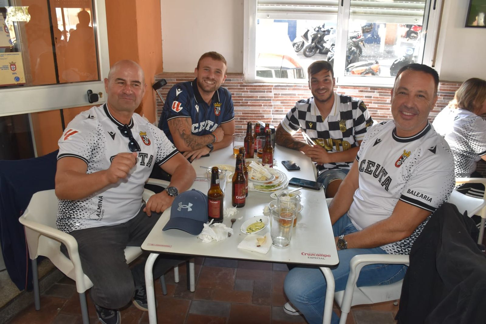 FOTOGALERÍA | Así vio Nicol's a los ceutíes en la previa de la AD Ceuta contra el Mirandés