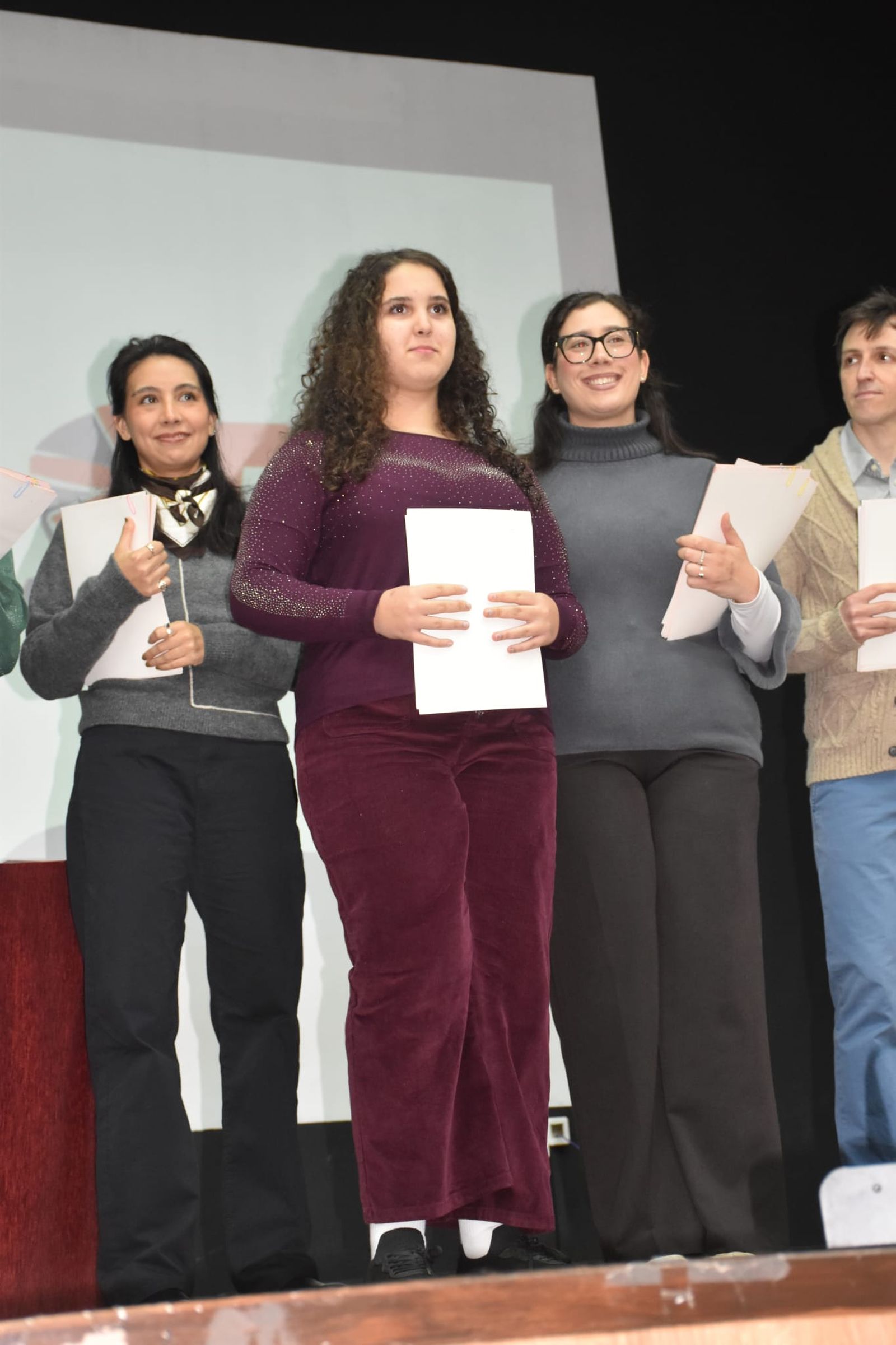 Las academias Art Factory y Big Ben entregan los certificados de inglés a su alumnado