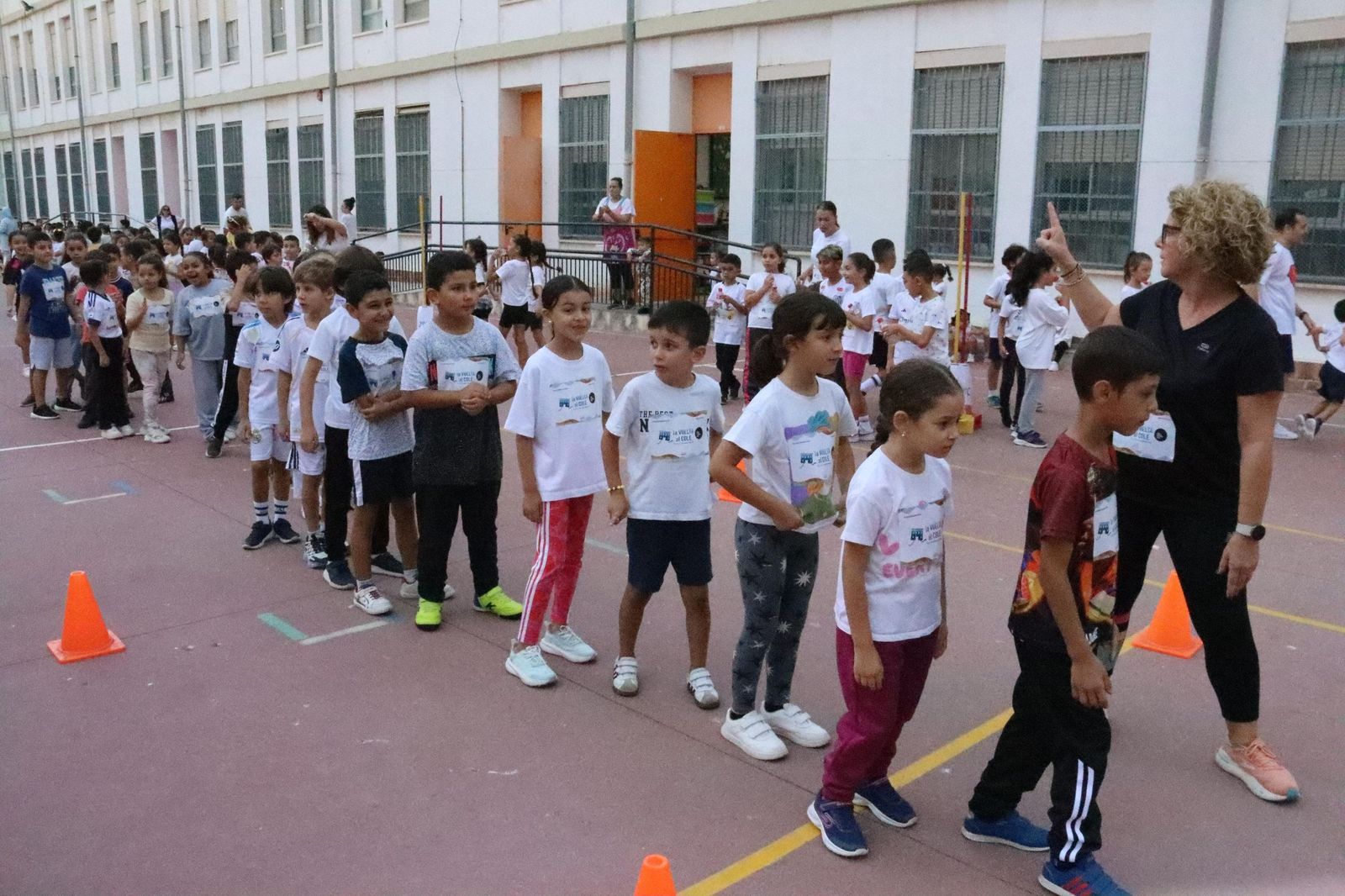 FOTOGALERÍA | Así vivieron “La Vuelta al Cole contra la leucemia infantil” en el CEIP Maestro José Acosta