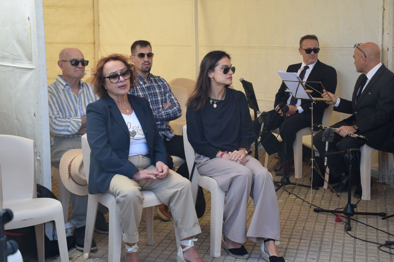 Un recuerdo institucional en el Día de Difuntos para quienes faltan