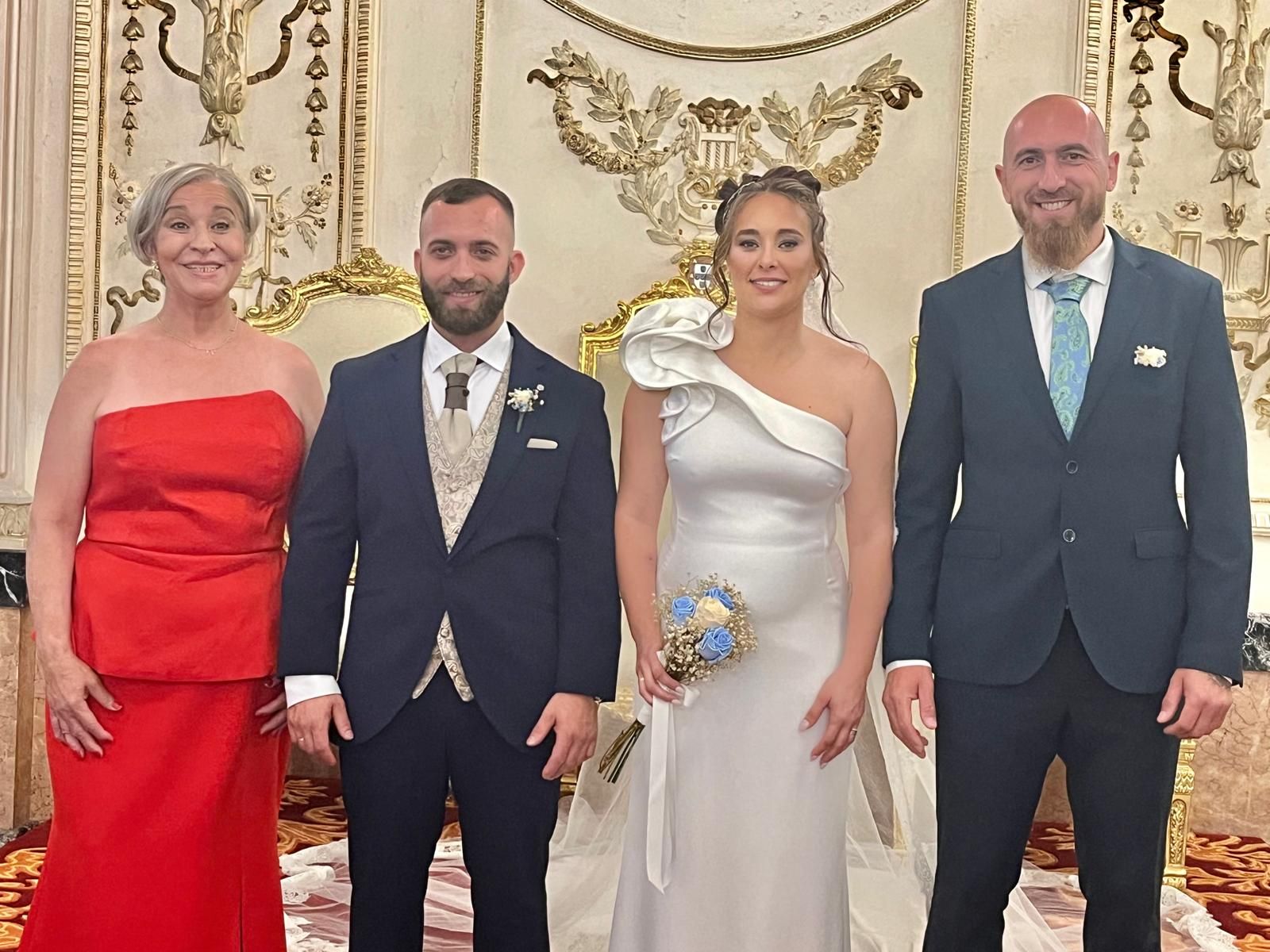 Jesús y Rosa sellan su amor en el Salón del Trono