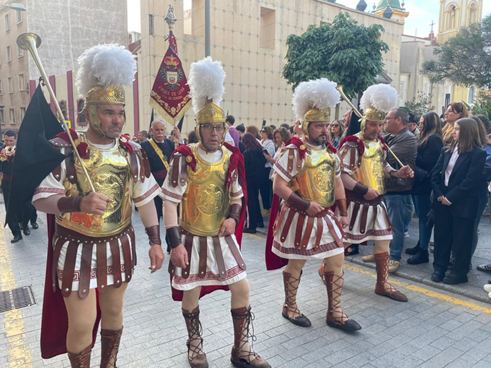 Las Penas conquista el centro de Ceuta con Humildad y Paciencia. / FOTO REDUAN