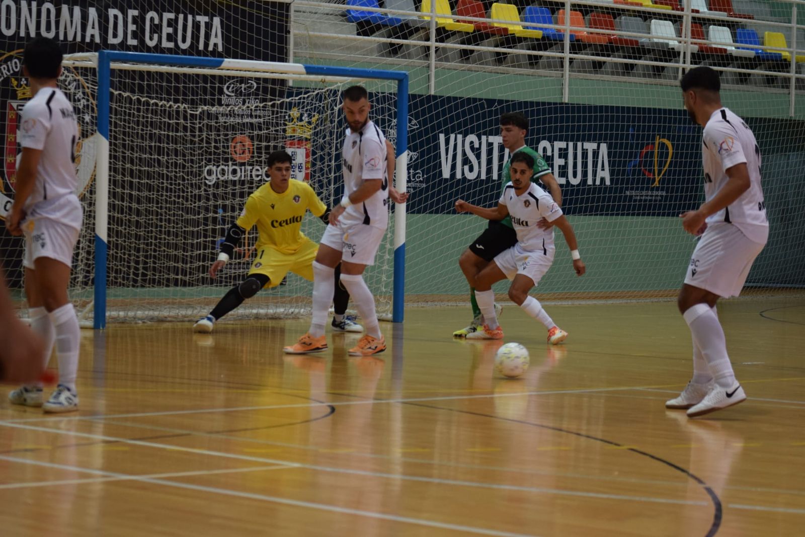 (4-0) El Imperio Ceuta sentencia en la segunda mitad