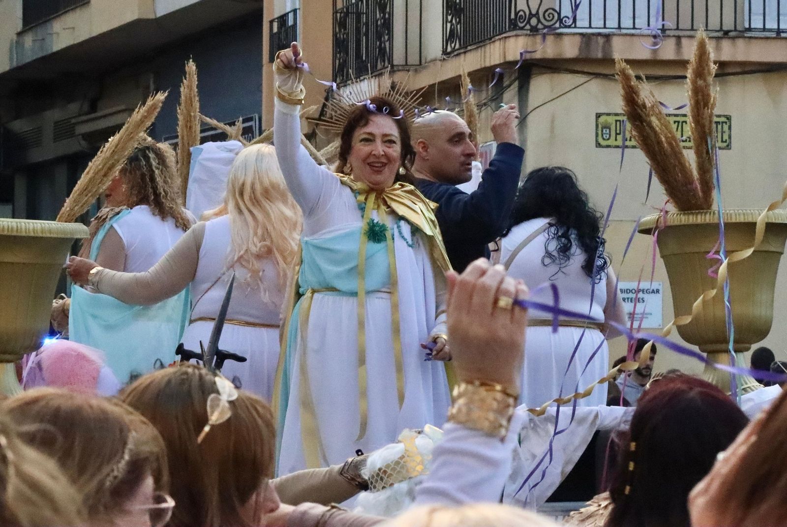 El Carnaval llena de color y ruido las calles del centro