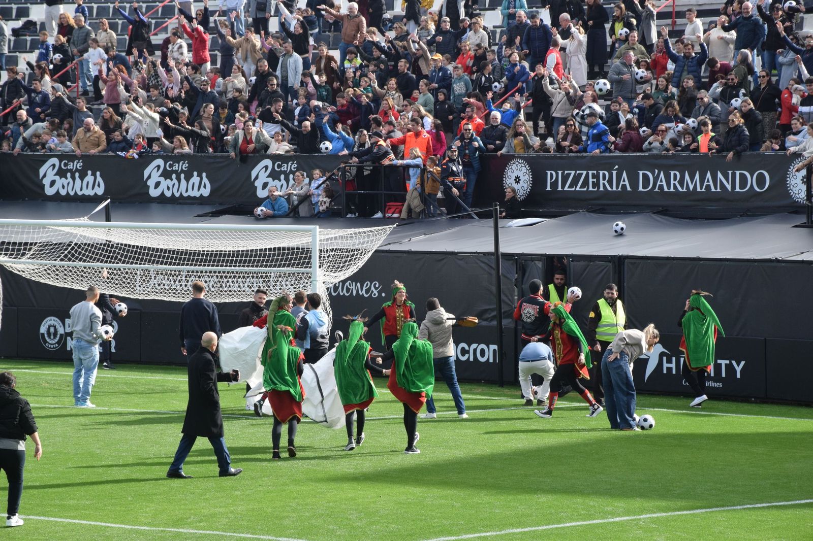 Así se vivió en el Murube la esperada llegada de los Reyes Magos