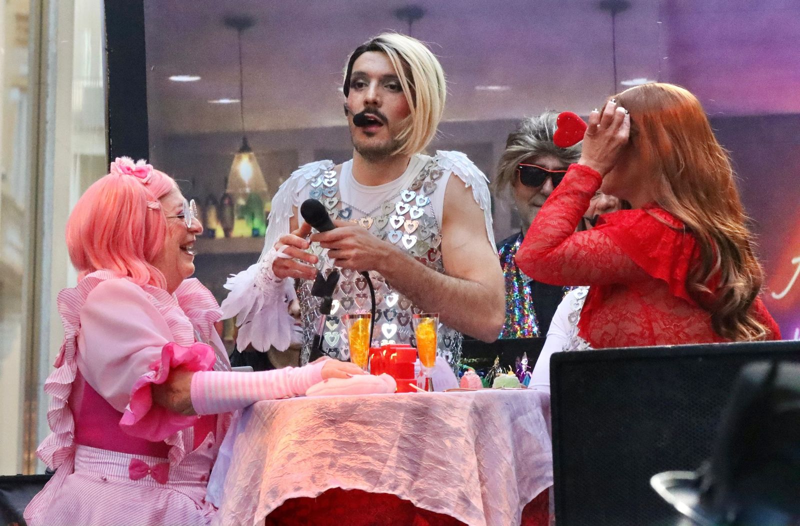 El Carnaval llena de color y ruido las calles del centro