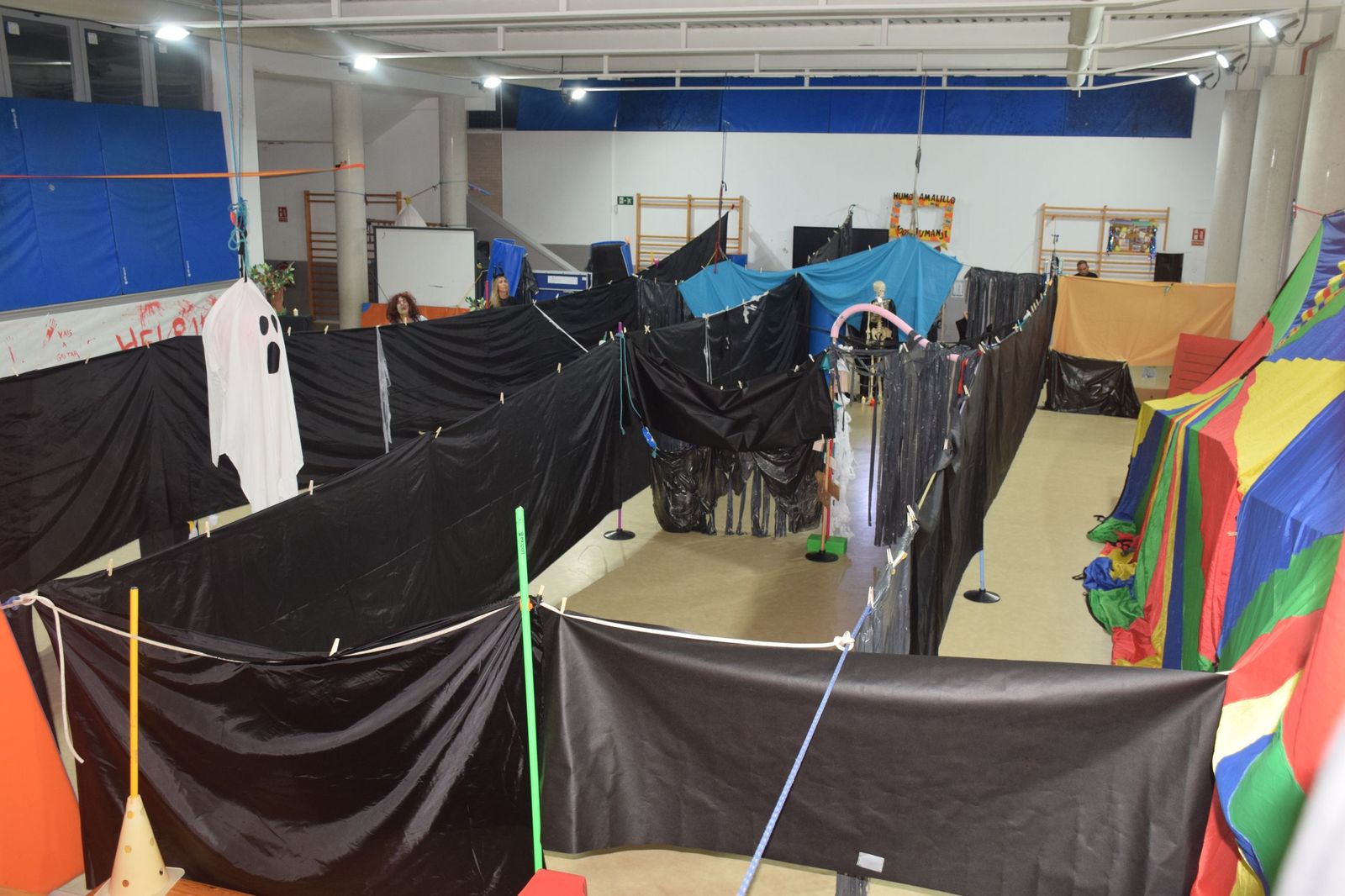 FOTOGALERÍA | Diversión terrorífica en el pasaje del Ciudad de Ceuta por Halloween