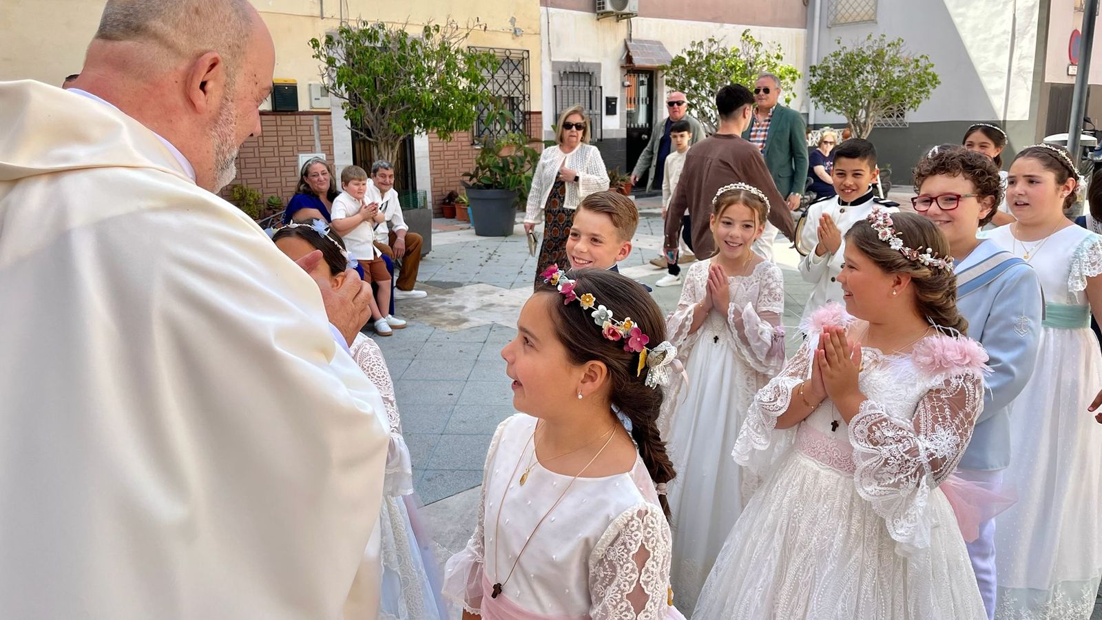 Comuniones en la parroquia de San Juan de Dios