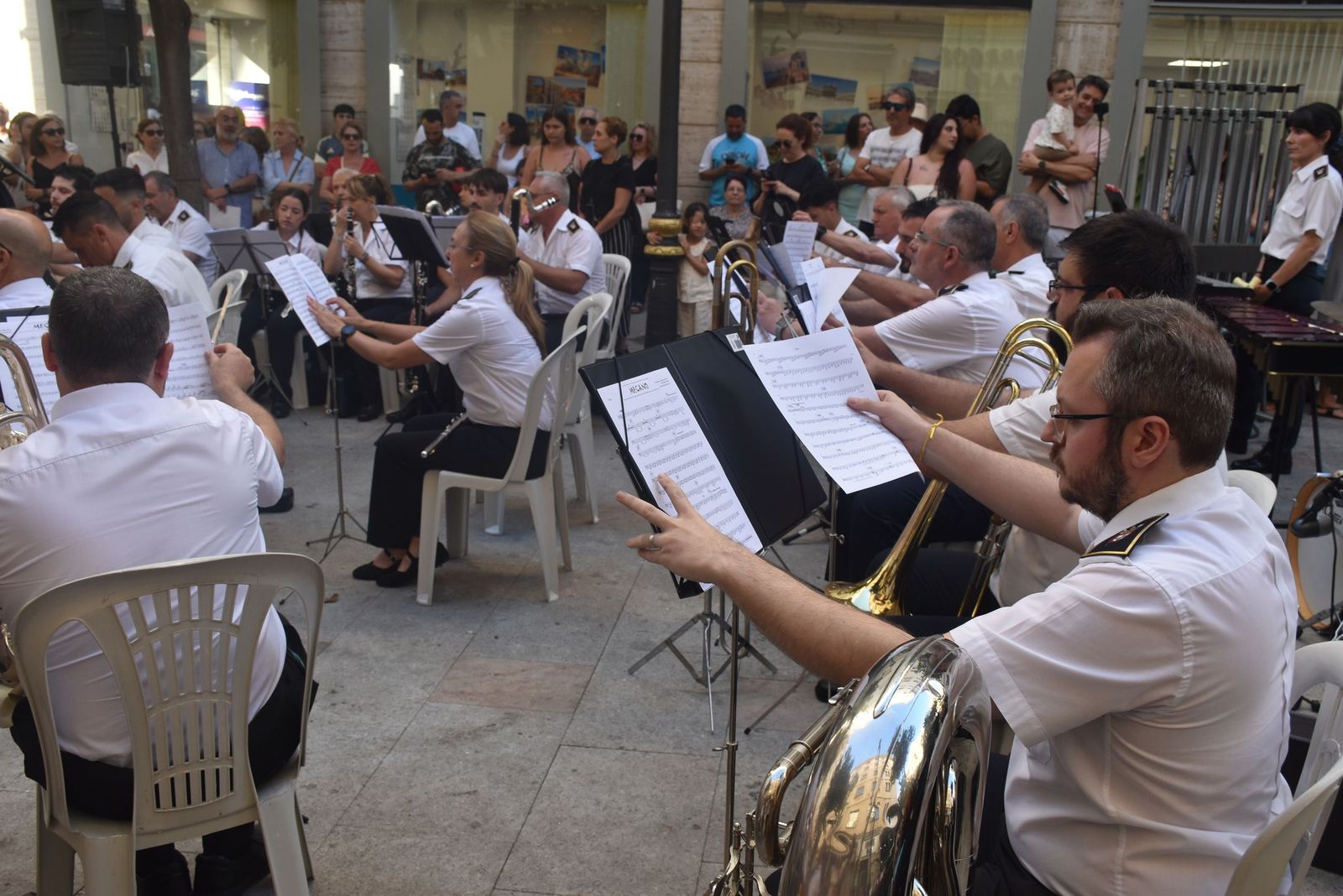 De los estadios a la plaza del pueblo: cuando la música se hace eterna