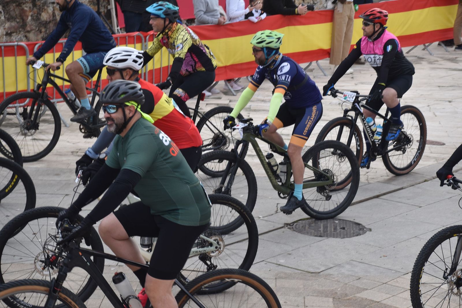 FOTOGALERÍA | Miles de corredores toman la salida en la X Cuna de la Legión: mira las imágenes