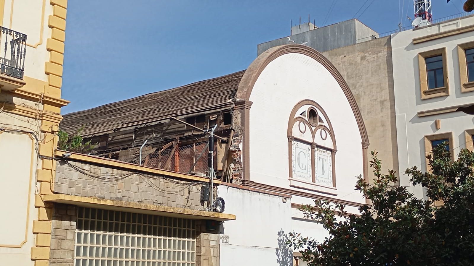 Trabajos de derribo en el Cervantes