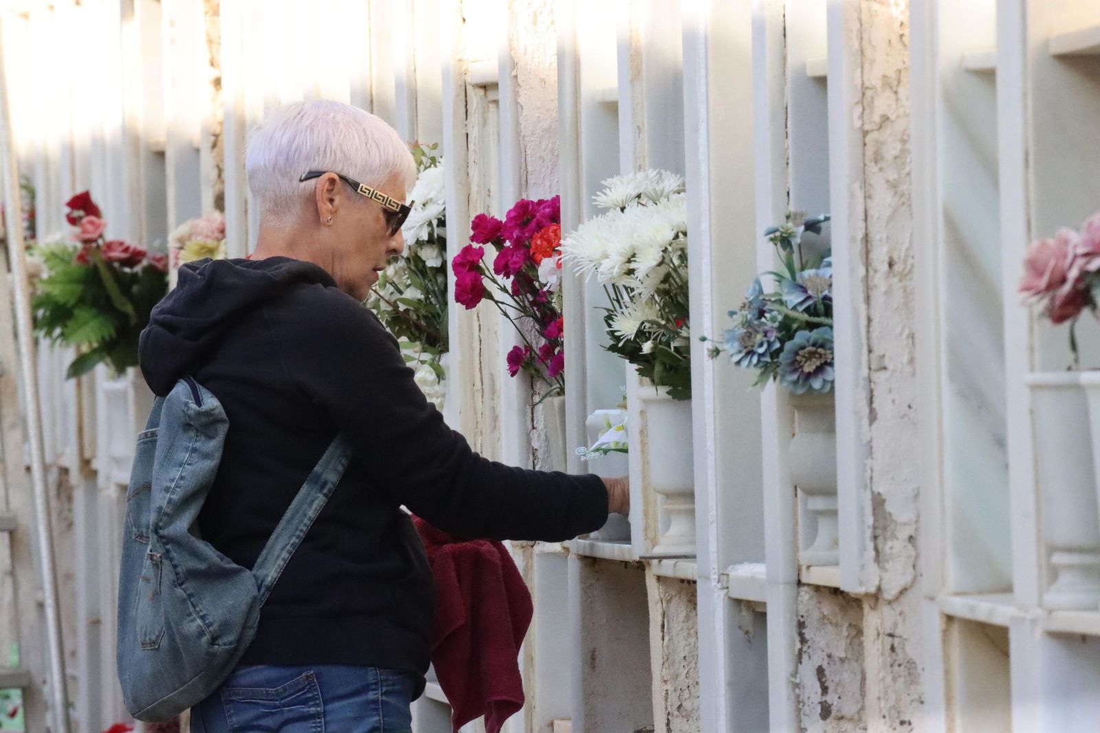 Flores y recuerdo a los difuntos en Santa Catalina Flores y recuerdo a los difuntos en Santa Catalina