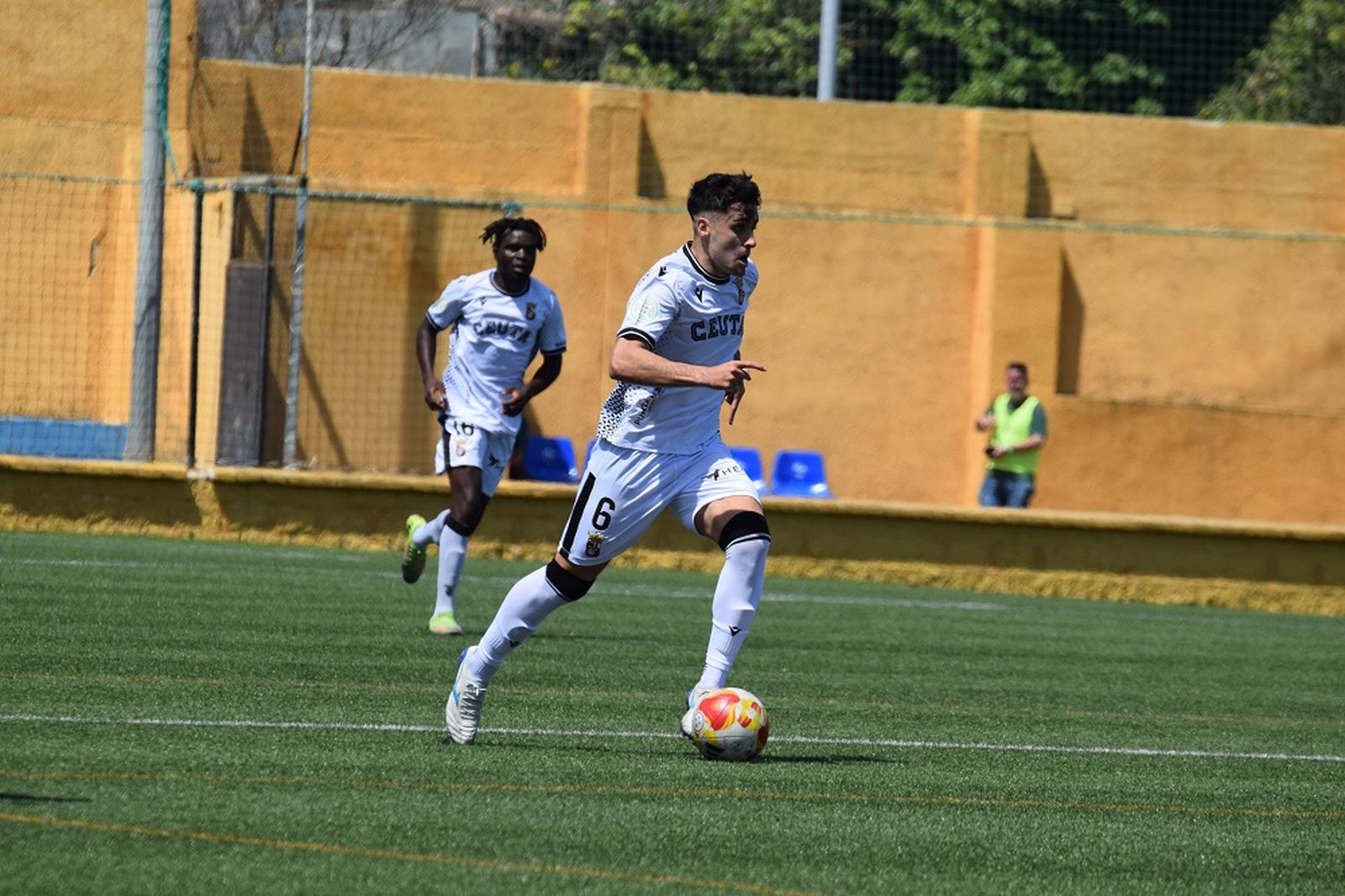 Partido AD Ceuta B-Dos Hermanas