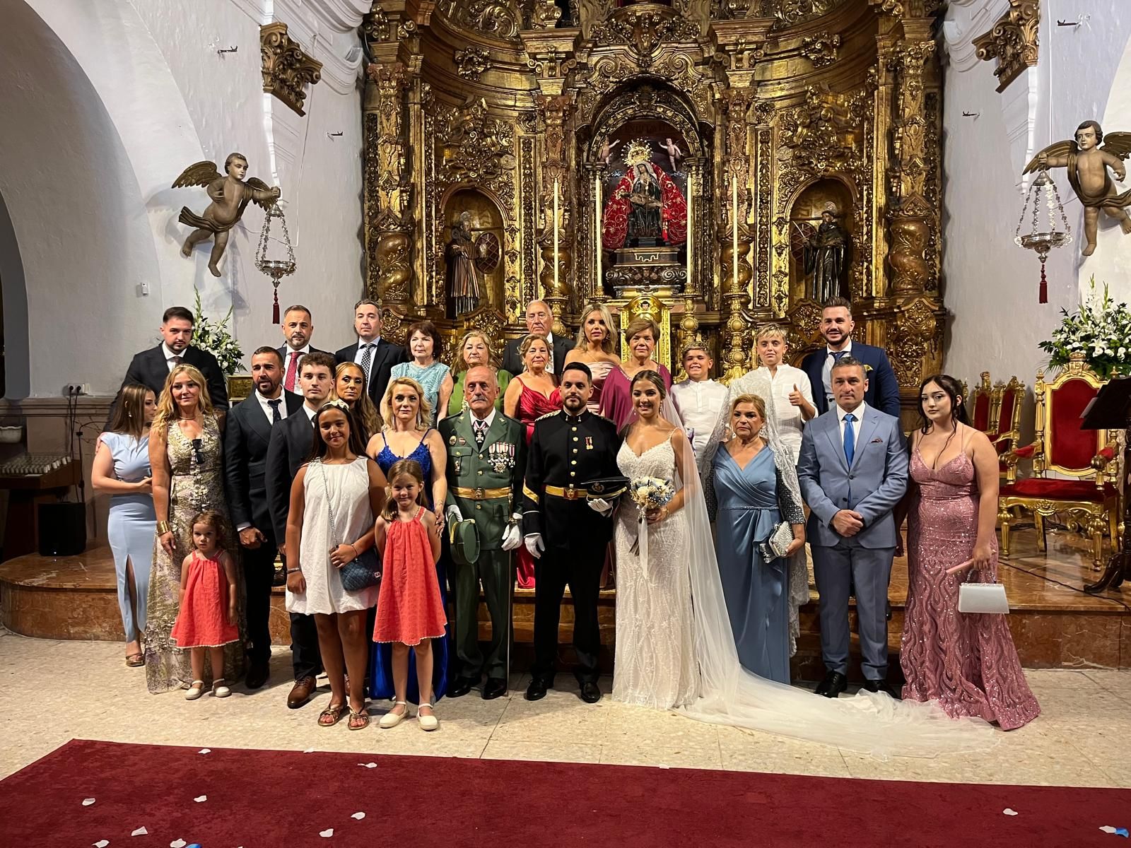 Clara e Iván sellan su amor en el Santuario